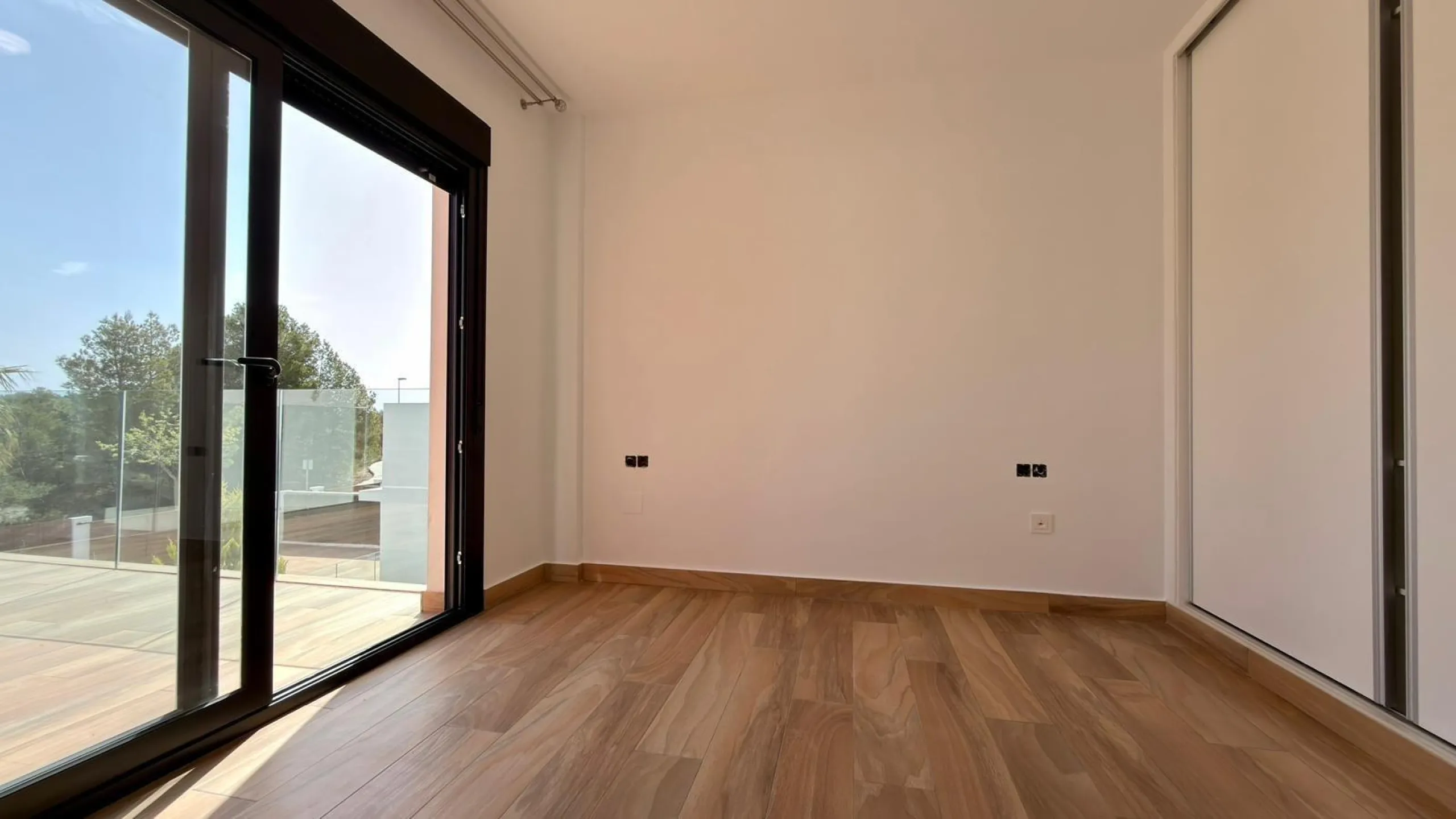 🌿 Live Between Sea and Mountains: Private Villa in a Natural Setting at the Foot of Mount Ponoig, Polop ⛰️🌊