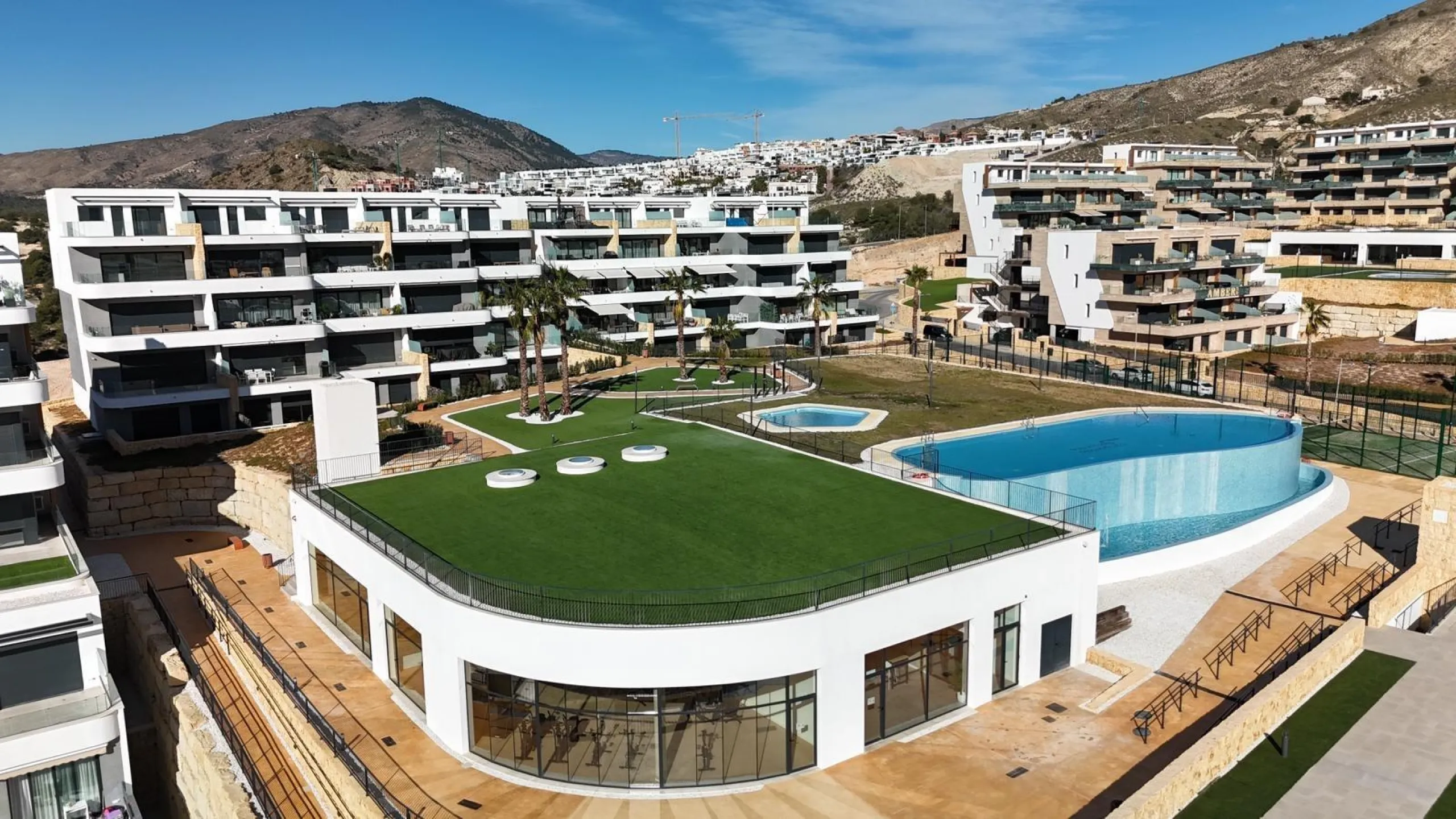 Espectacular apartamento en Camporrosso Serpentine con vistas al mar