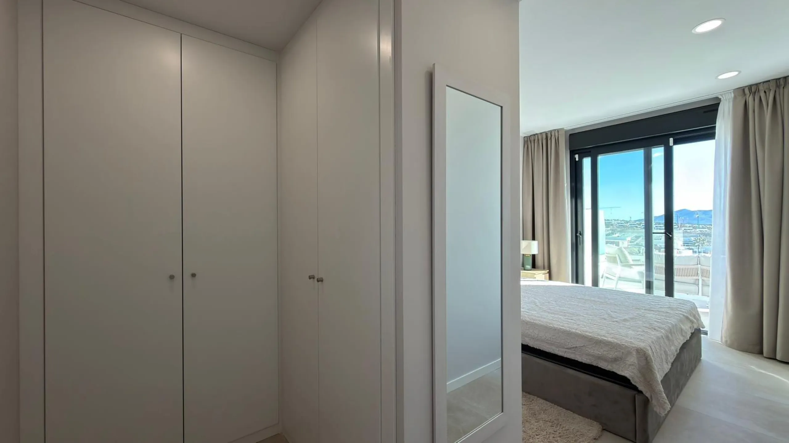 Espectacular apartamento en Camporrosso Serpentine con vistas al mar