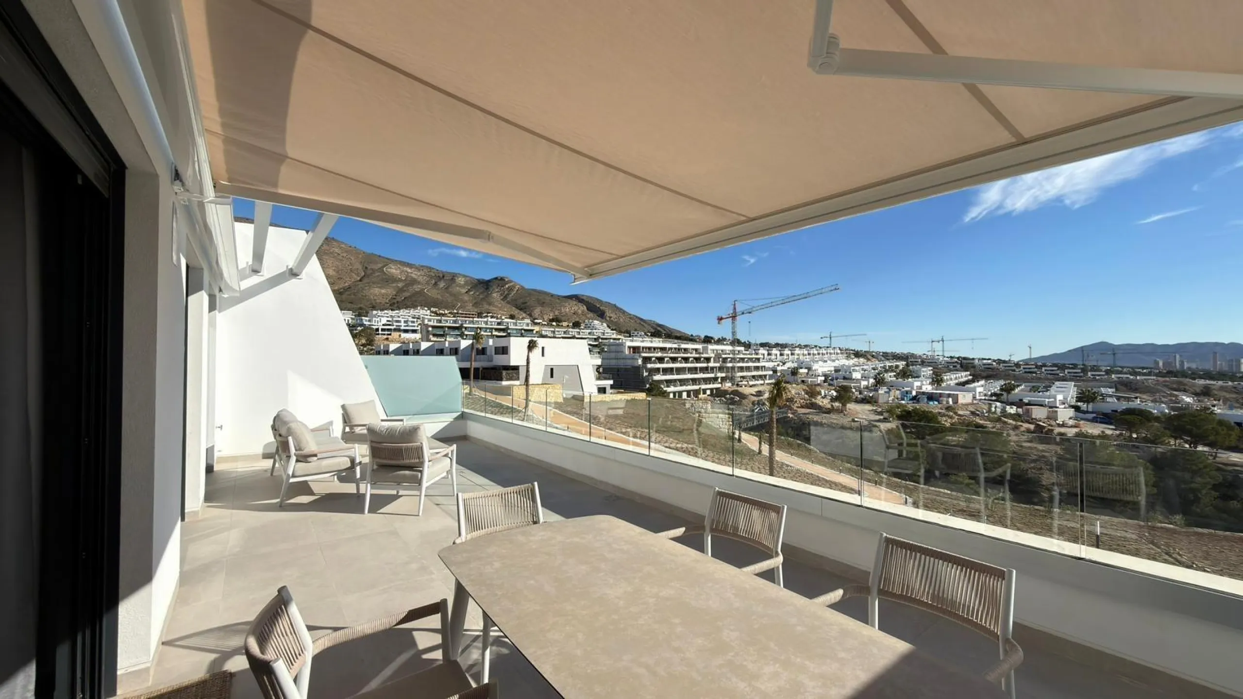 Espectacular apartamento en Camporrosso Serpentine con vistas al mar