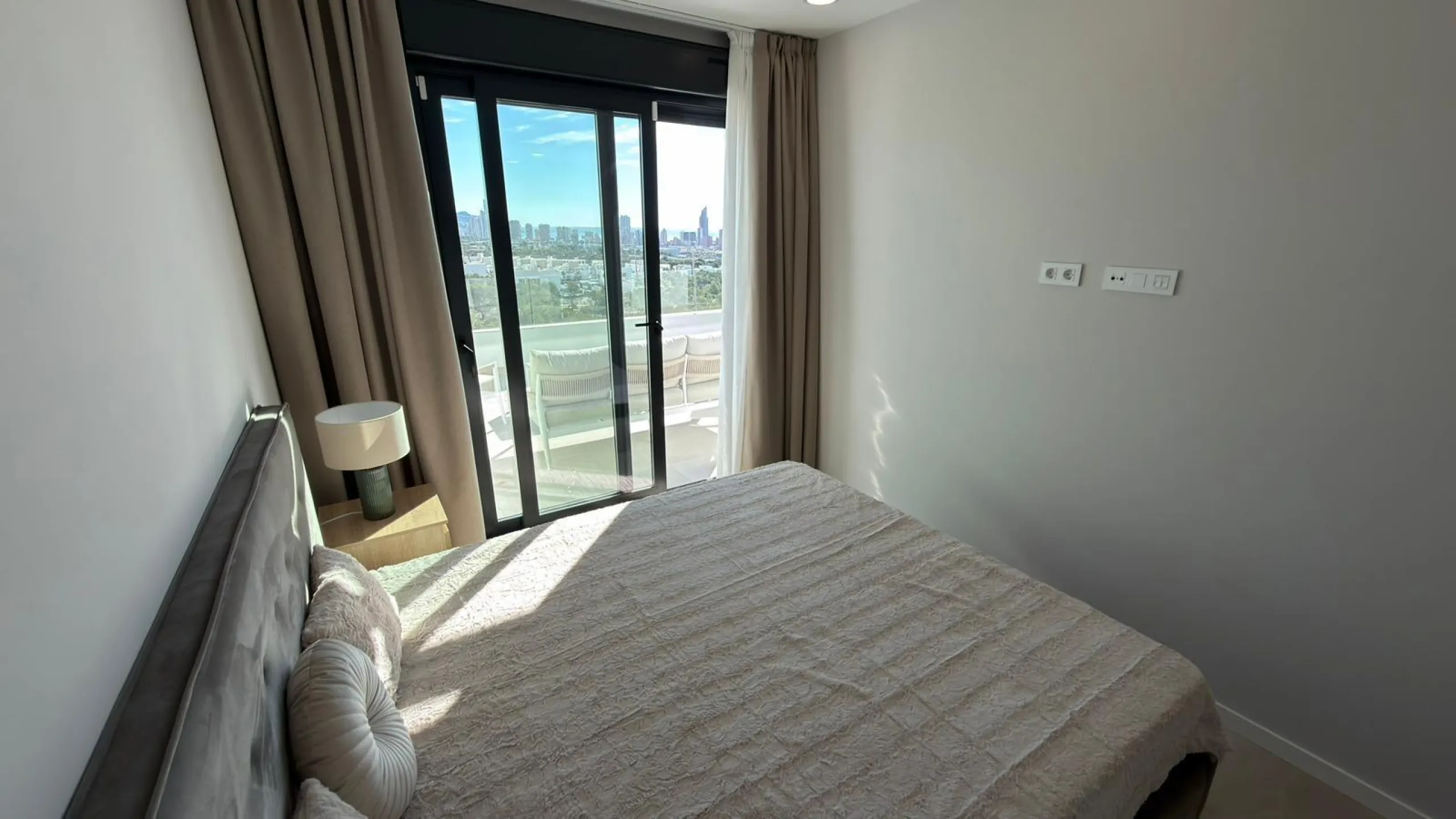 Espectacular apartamento en Camporrosso Serpentine con vistas al mar