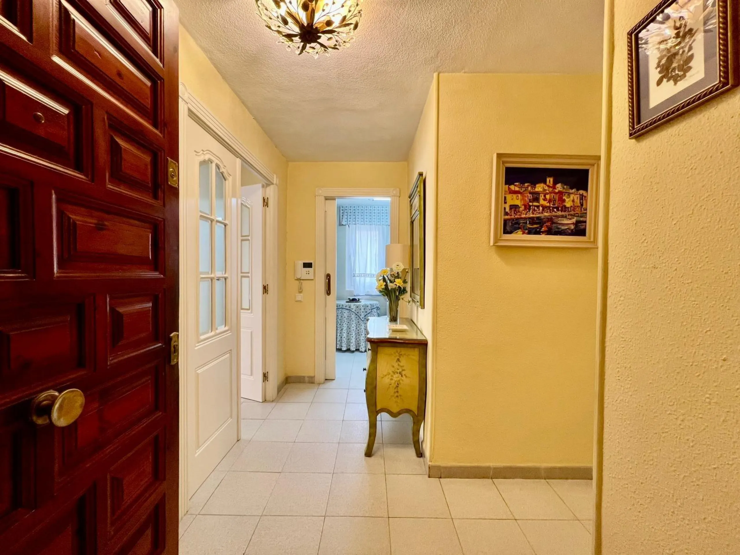 Charming West-Facing Apartment Near Playa del Cura in Torrevieja
