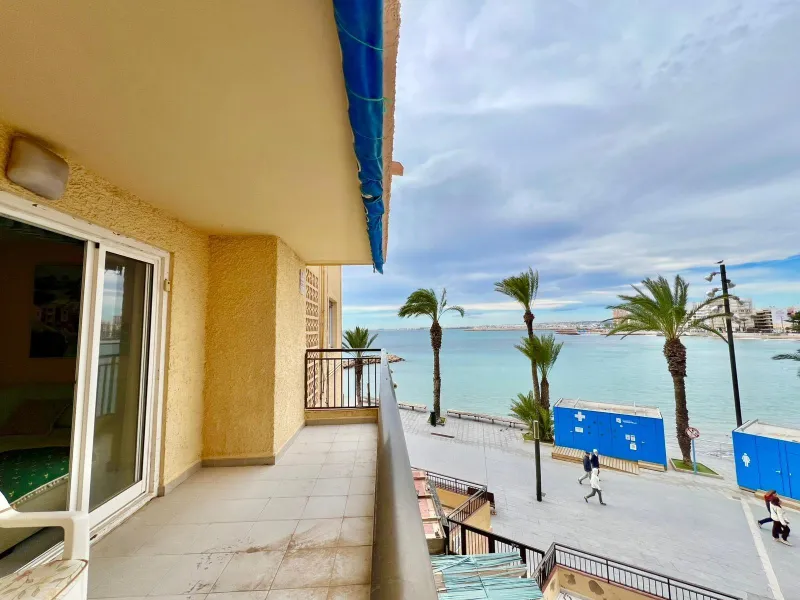 Charming West-Facing Apartment Near Playa del Cura in Torrevieja