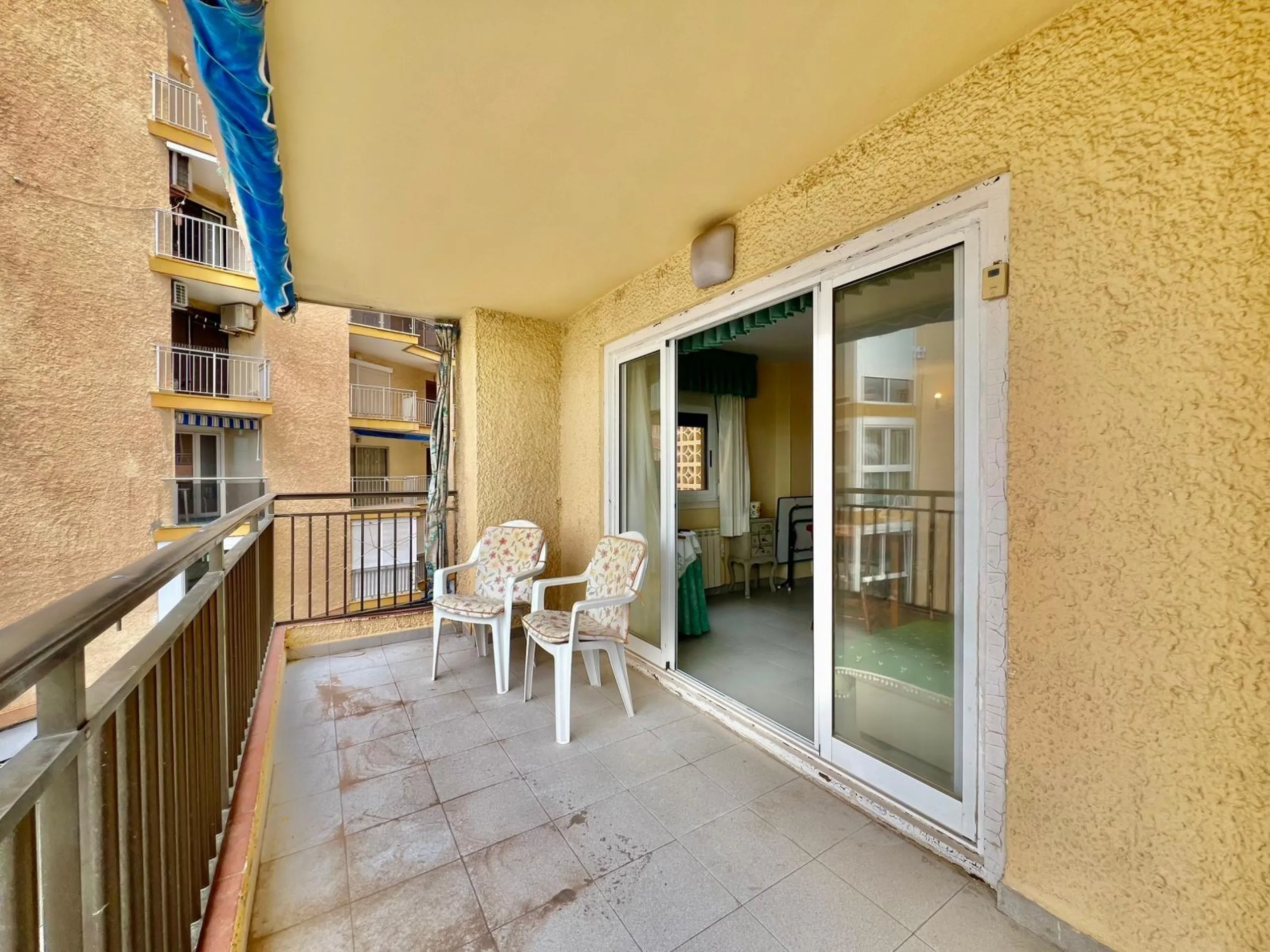 Charming West-Facing Apartment Near Playa del Cura in Torrevieja