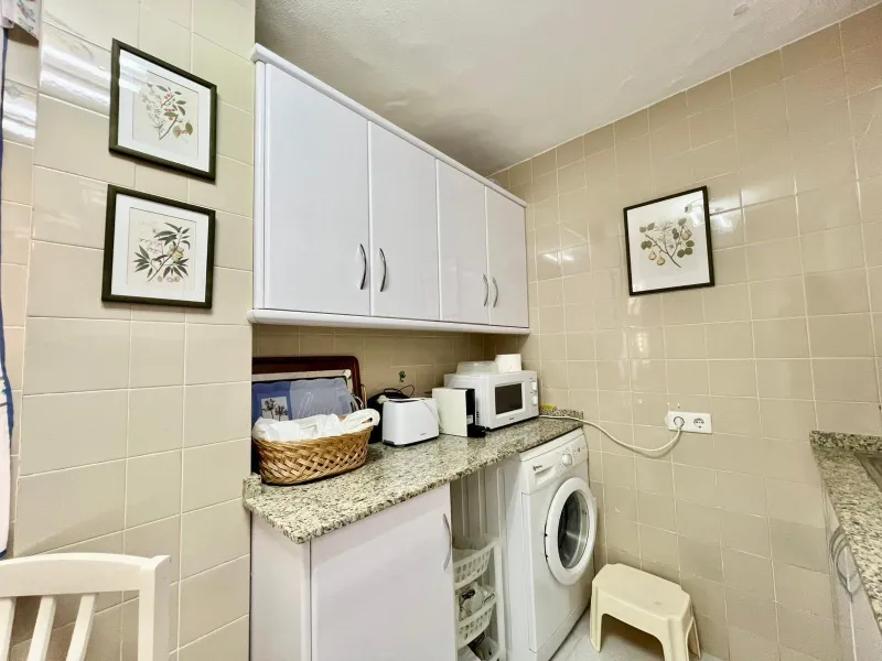 Charming West-Facing Apartment Near Playa del Cura in Torrevieja