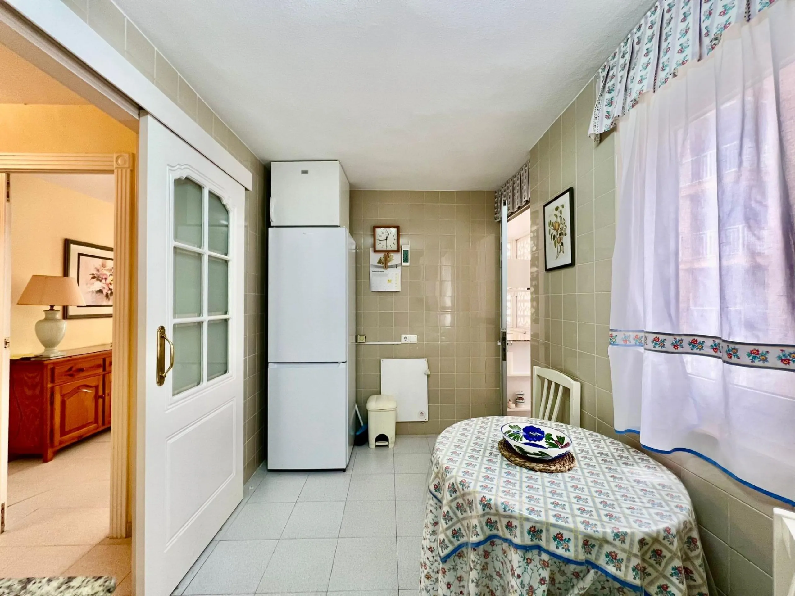 Charming West-Facing Apartment Near Playa del Cura in Torrevieja