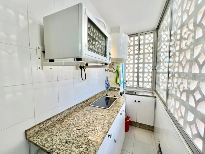 Charming West-Facing Apartment Near Playa del Cura in Torrevieja