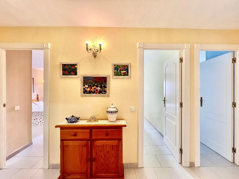 Charming West-Facing Apartment Near Playa del Cura in Torrevieja