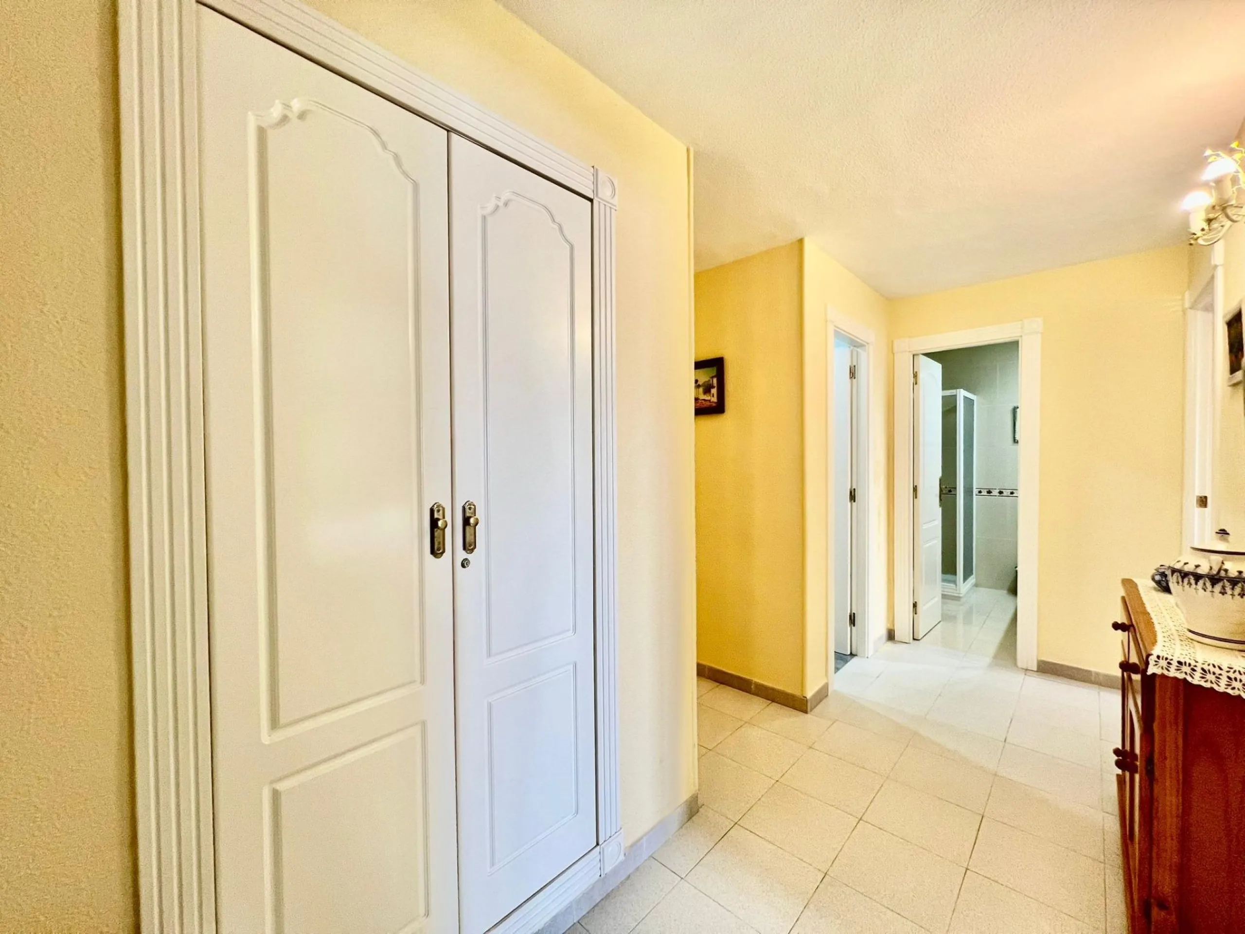 Charming West-Facing Apartment Near Playa del Cura in Torrevieja