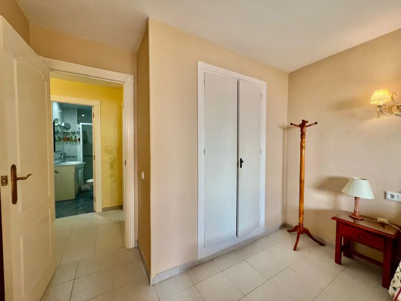 Charming West-Facing Apartment Near Playa del Cura in Torrevieja