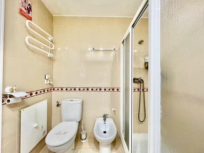 Charming West-Facing Apartment Near Playa del Cura in Torrevieja