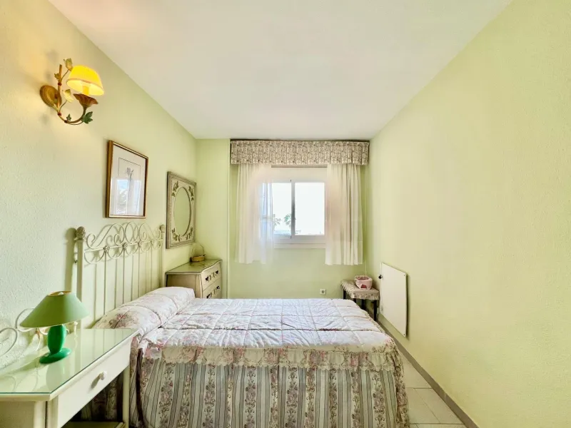 Charming West-Facing Apartment Near Playa del Cura in Torrevieja
