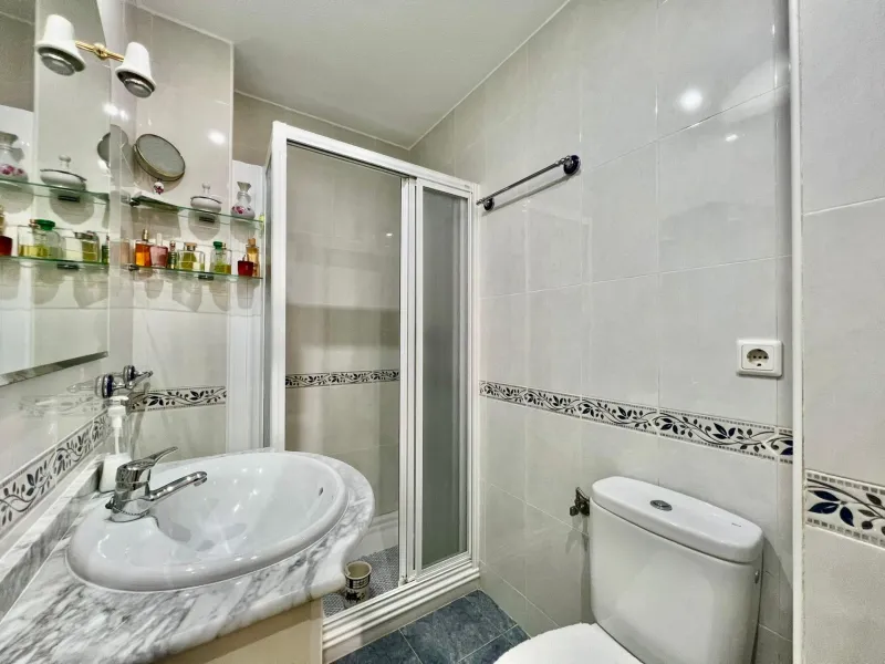 Charming West-Facing Apartment Near Playa del Cura in Torrevieja