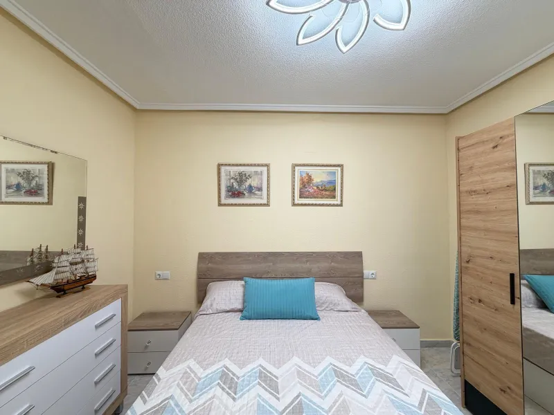 ESPECTACULAR APARTAMENTO CON VISTAS AL MAR A 150 METROS DE PLAYA DEL CURA Y CON 107 M2 DE SUPERFICIE. 3 DORM. 2 BAÑOS.