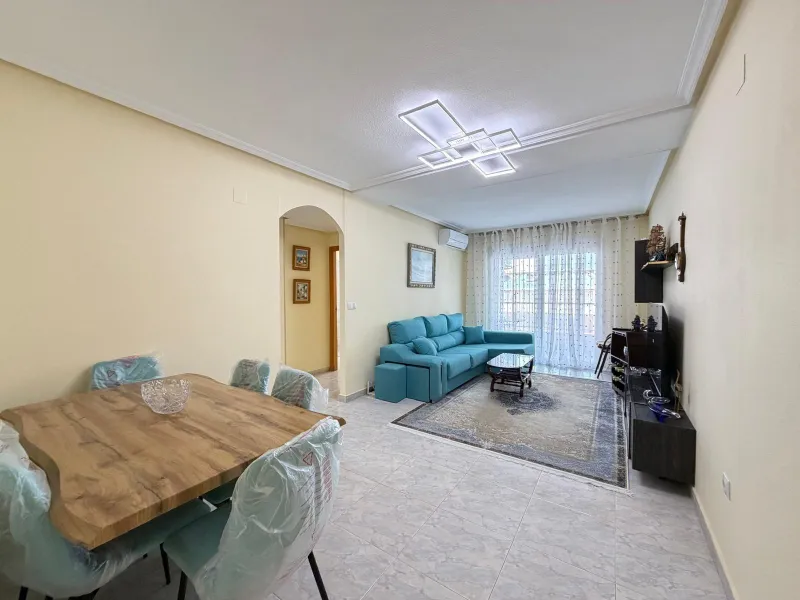 ESPECTACULAR APARTAMENTO CON VISTAS AL MAR A 150 METROS DE PLAYA DEL CURA Y CON 107 M2 DE SUPERFICIE. 3 DORM. 2 BAÑOS.