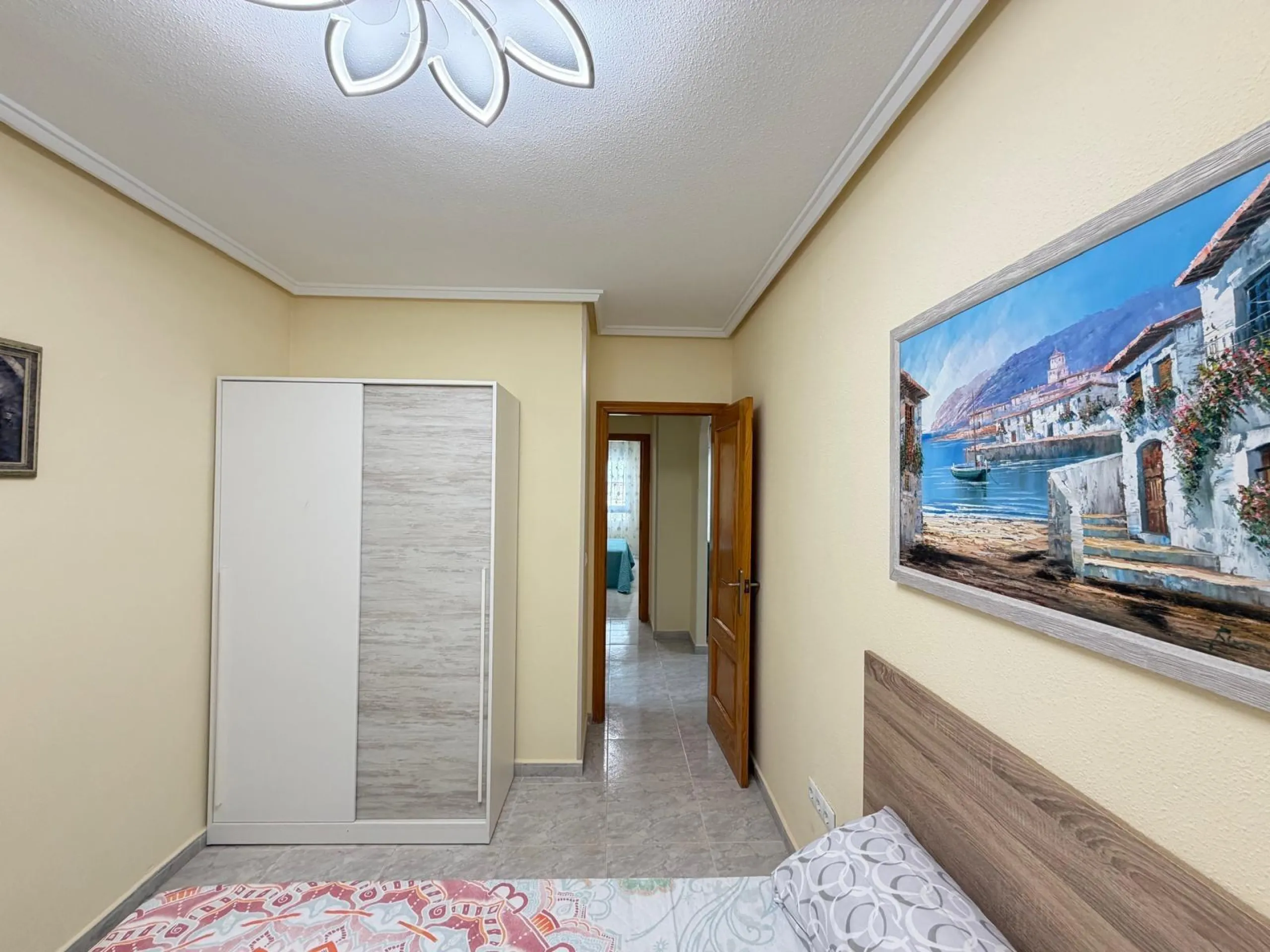 ESPECTACULAR APARTAMENTO CON VISTAS AL MAR A 150 METROS DE PLAYA DEL CURA Y CON 107 M2 DE SUPERFICIE. 3 DORM. 2 BAÑOS.