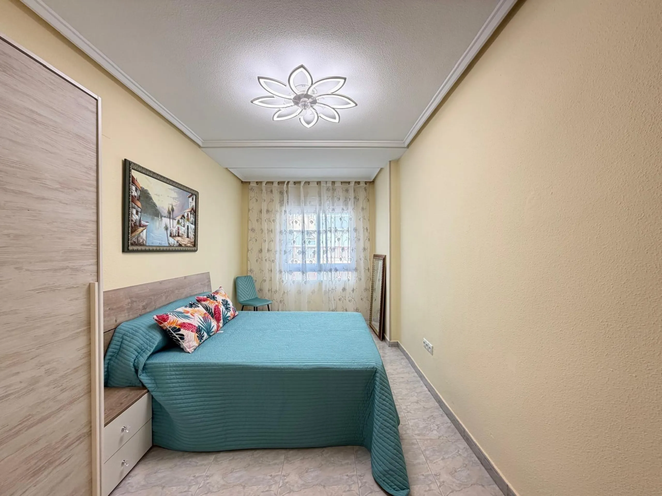 ESPECTACULAR APARTAMENTO CON VISTAS AL MAR A 150 METROS DE PLAYA DEL CURA Y CON 107 M2 DE SUPERFICIE. 3 DORM. 2 BAÑOS.