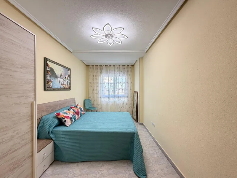 ESPECTACULAR APARTAMENTO CON VISTAS AL MAR A 150 METROS DE PLAYA DEL CURA Y CON 107 M2 DE SUPERFICIE. 3 DORM. 2 BAÑOS.