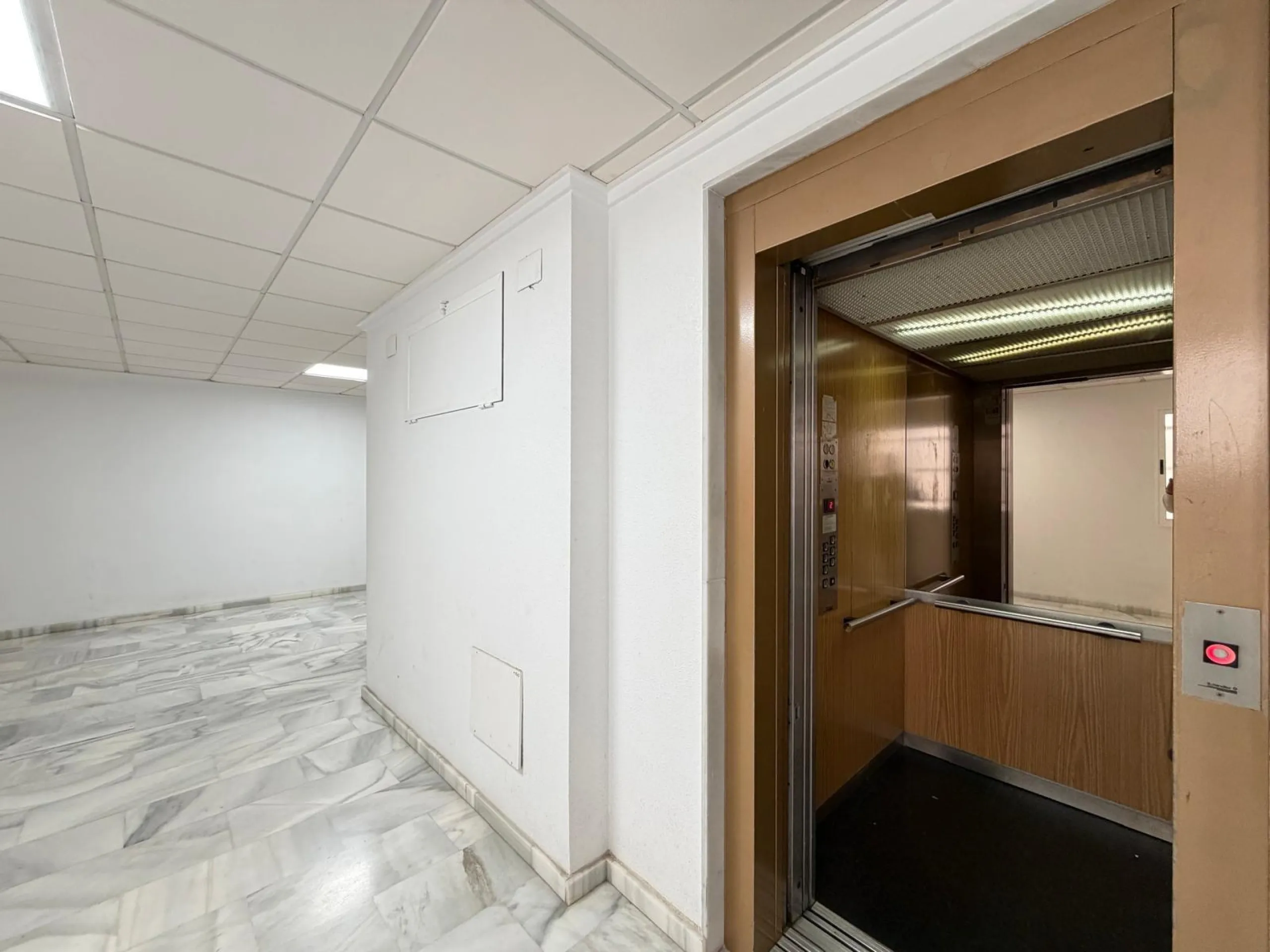 ESPECTACULAR APARTAMENTO CON VISTAS AL MAR A 150 METROS DE PLAYA DEL CURA Y CON 107 M2 DE SUPERFICIE. 3 DORM. 2 BAÑOS.