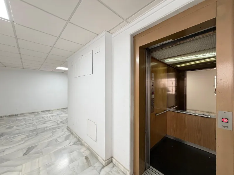 ESPECTACULAR APARTAMENTO CON VISTAS AL MAR A 150 METROS DE PLAYA DEL CURA Y CON 107 M2 DE SUPERFICIE. 3 DORM. 2 BAÑOS.