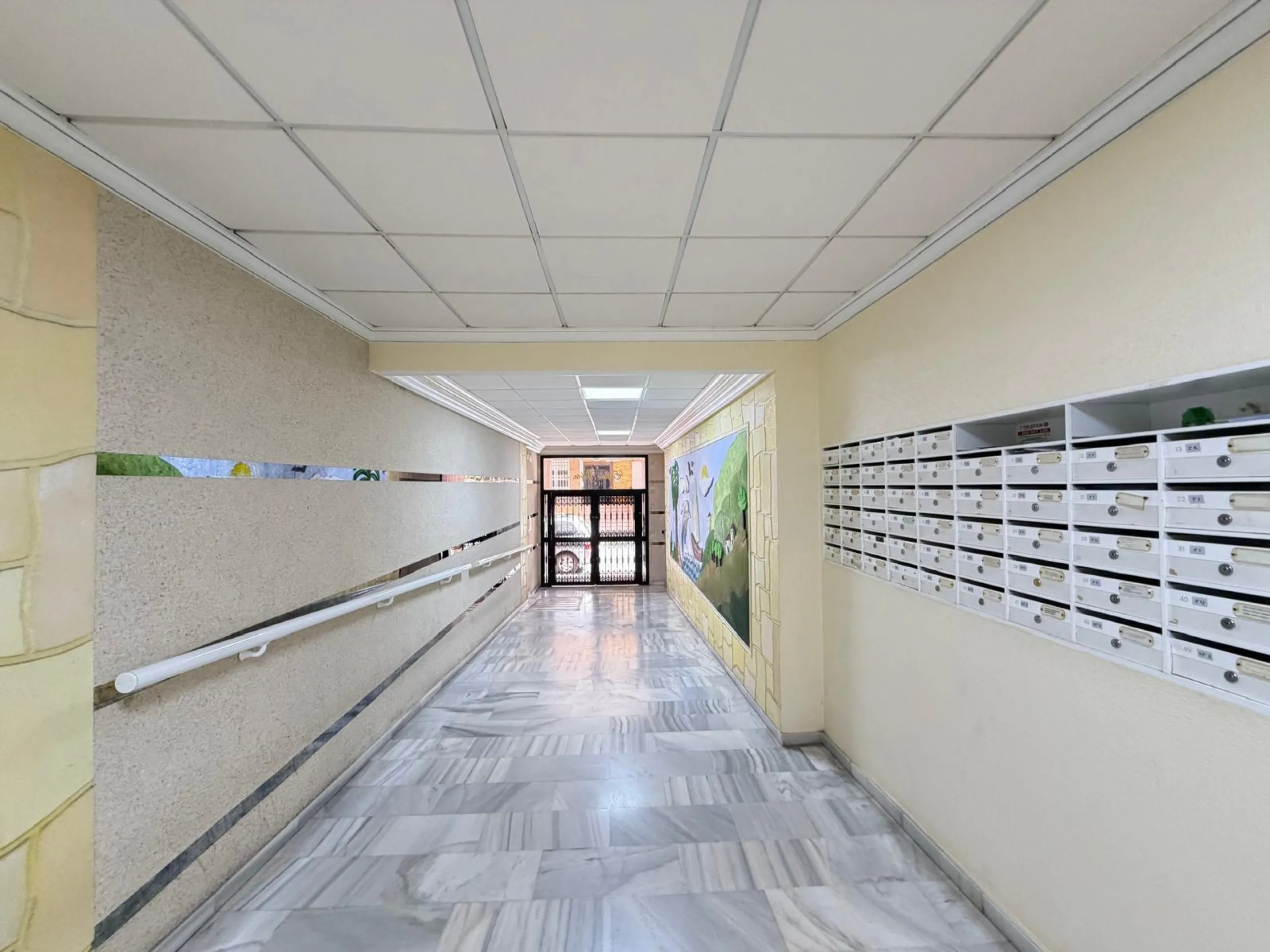 ESPECTACULAR APARTAMENTO CON VISTAS AL MAR A 150 METROS DE PLAYA DEL CURA Y CON 107 M2 DE SUPERFICIE. 3 DORM. 2 BAÑOS.