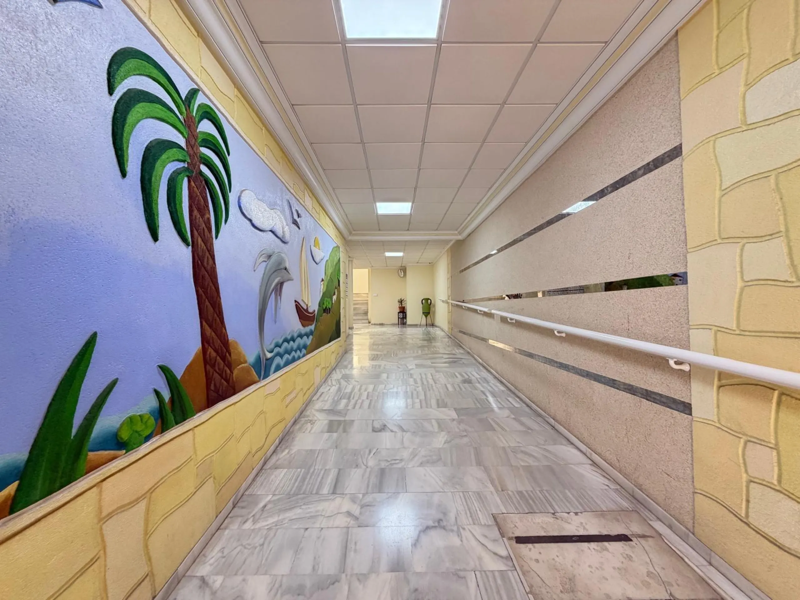 ESPECTACULAR APARTAMENTO CON VISTAS AL MAR A 150 METROS DE PLAYA DEL CURA Y CON 107 M2 DE SUPERFICIE. 3 DORM. 2 BAÑOS.