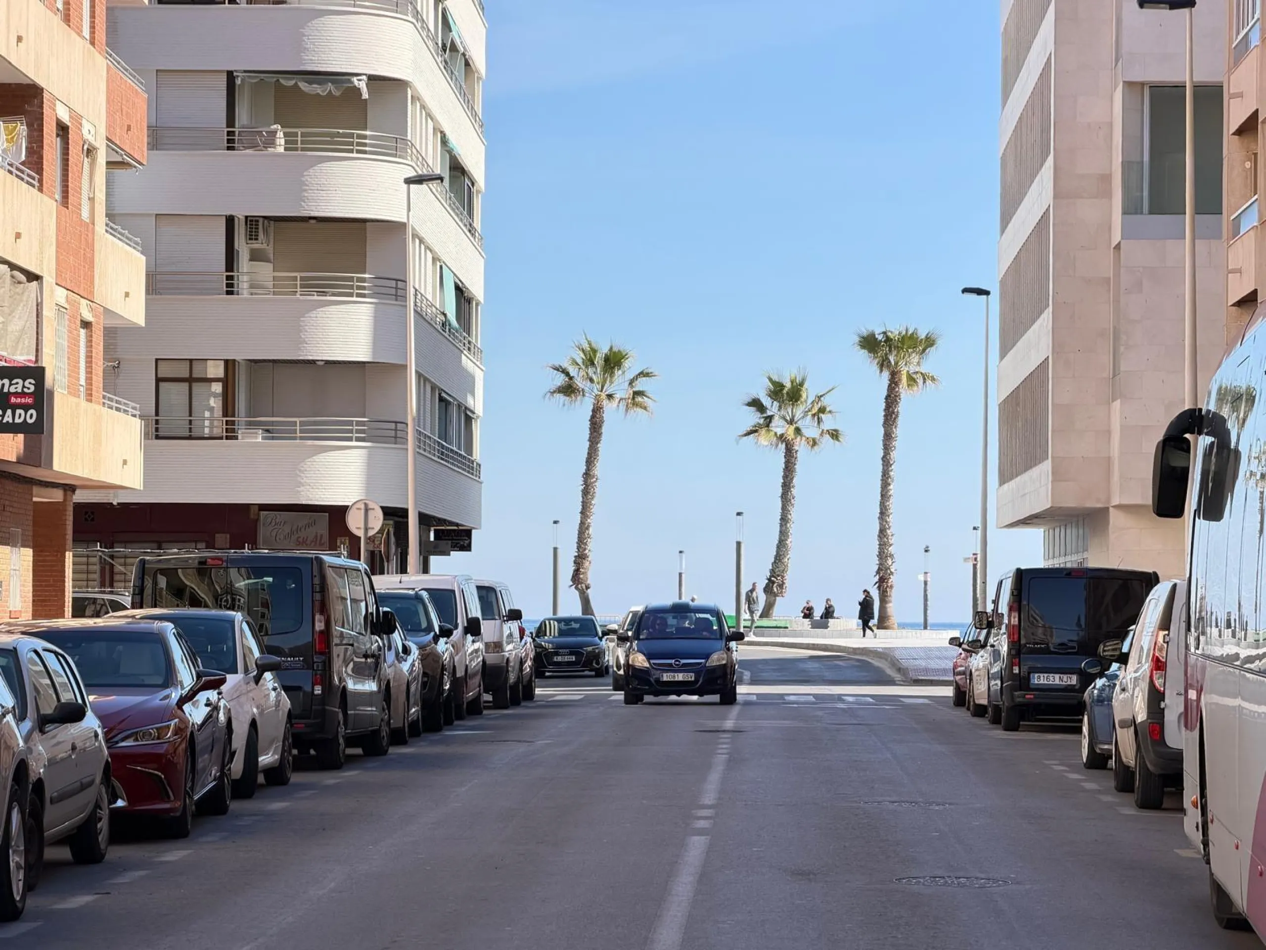 ESPECTACULAR APARTAMENTO CON VISTAS AL MAR A 150 METROS DE PLAYA DEL CURA Y CON 107 M2 DE SUPERFICIE. 3 DORM. 2 BAÑOS.