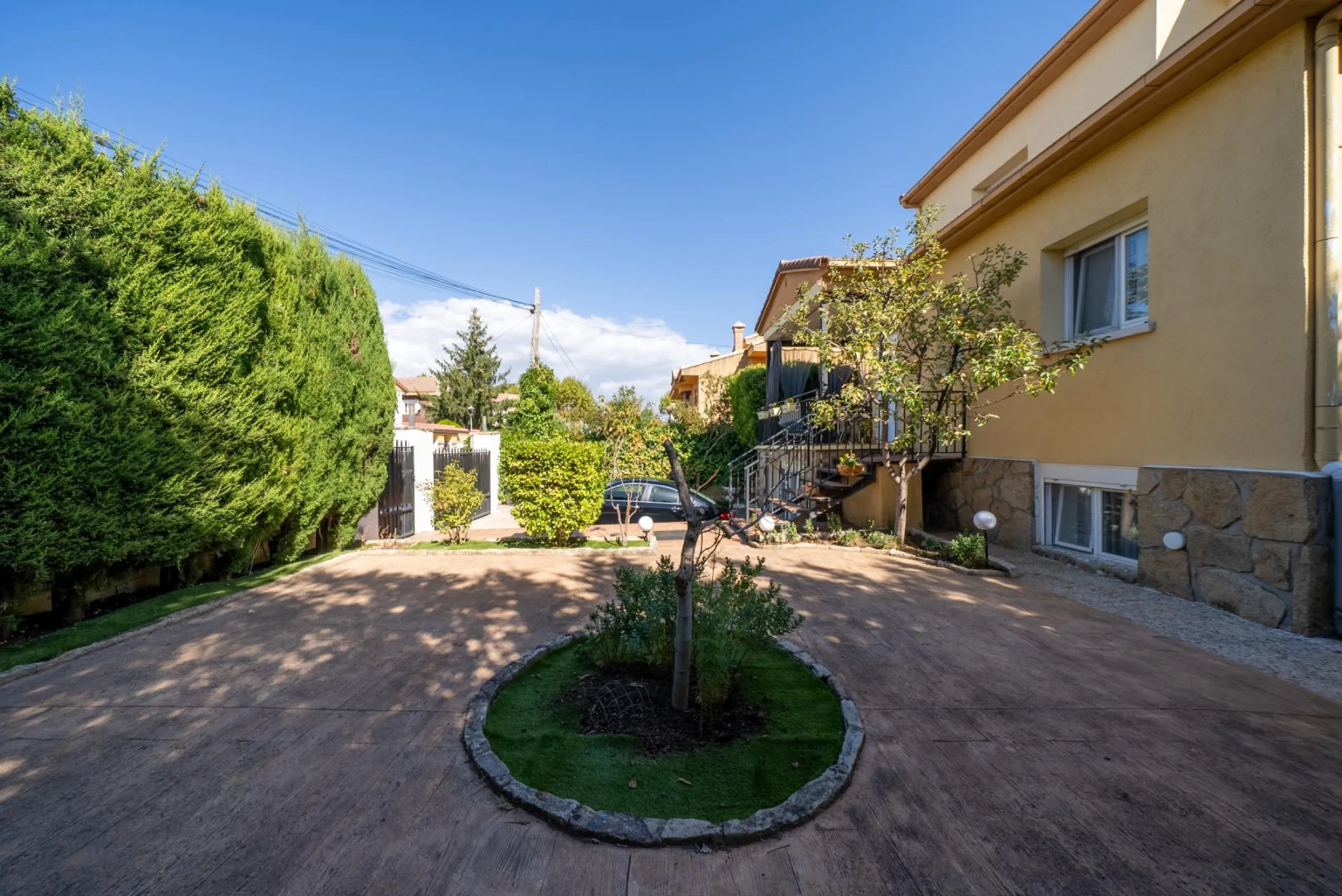 CHALET INDEPENDIENTE EN SAN MARTÍN DE VALDEIGLESIAS, MADRID