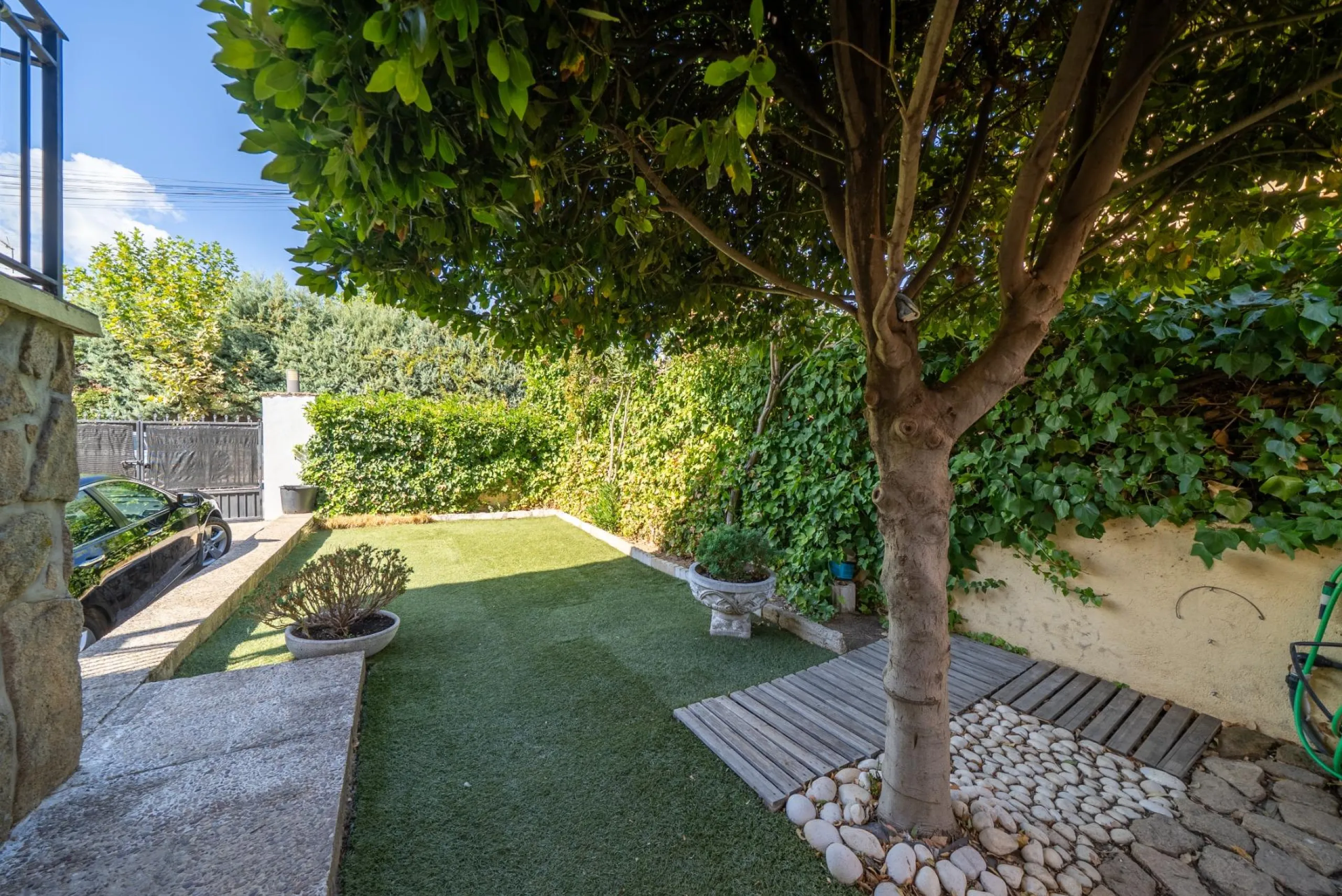 CHALET INDEPENDIENTE EN SAN MARTÍN DE VALDEIGLESIAS, MADRID