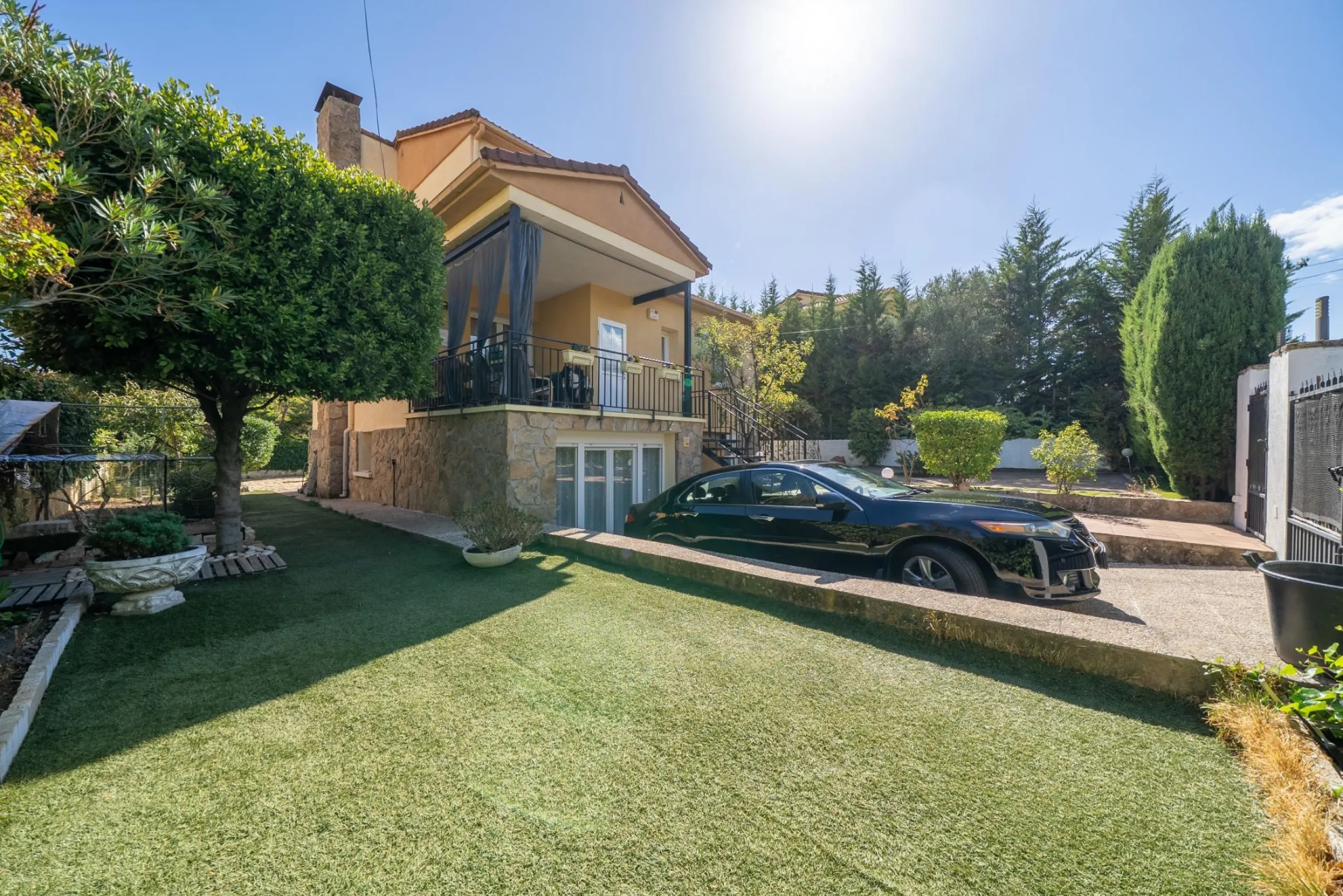 CHALET INDEPENDIENTE EN SAN MARTÍN DE VALDEIGLESIAS, MADRID