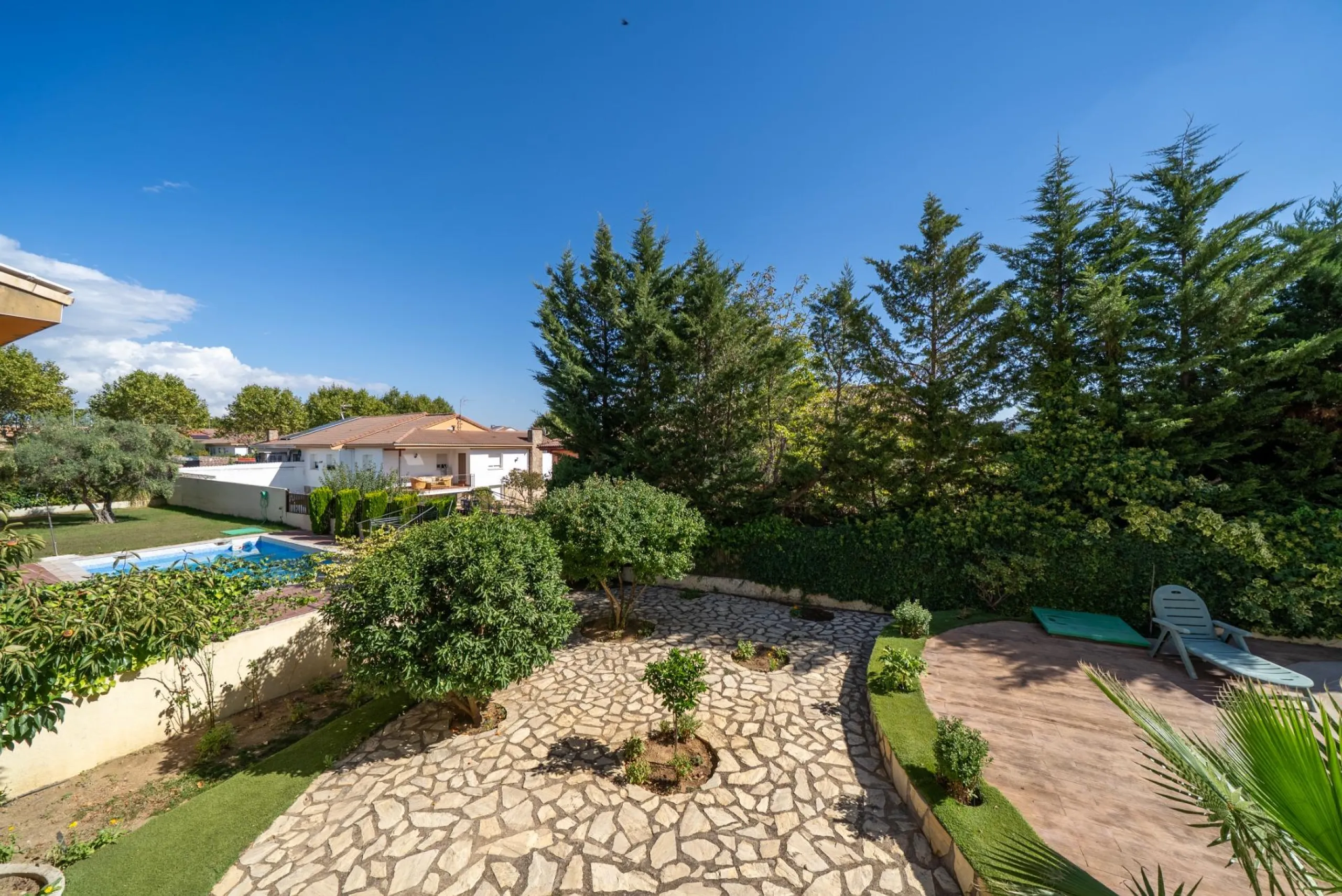 CHALET INDEPENDIENTE EN SAN MARTÍN DE VALDEIGLESIAS, MADRID