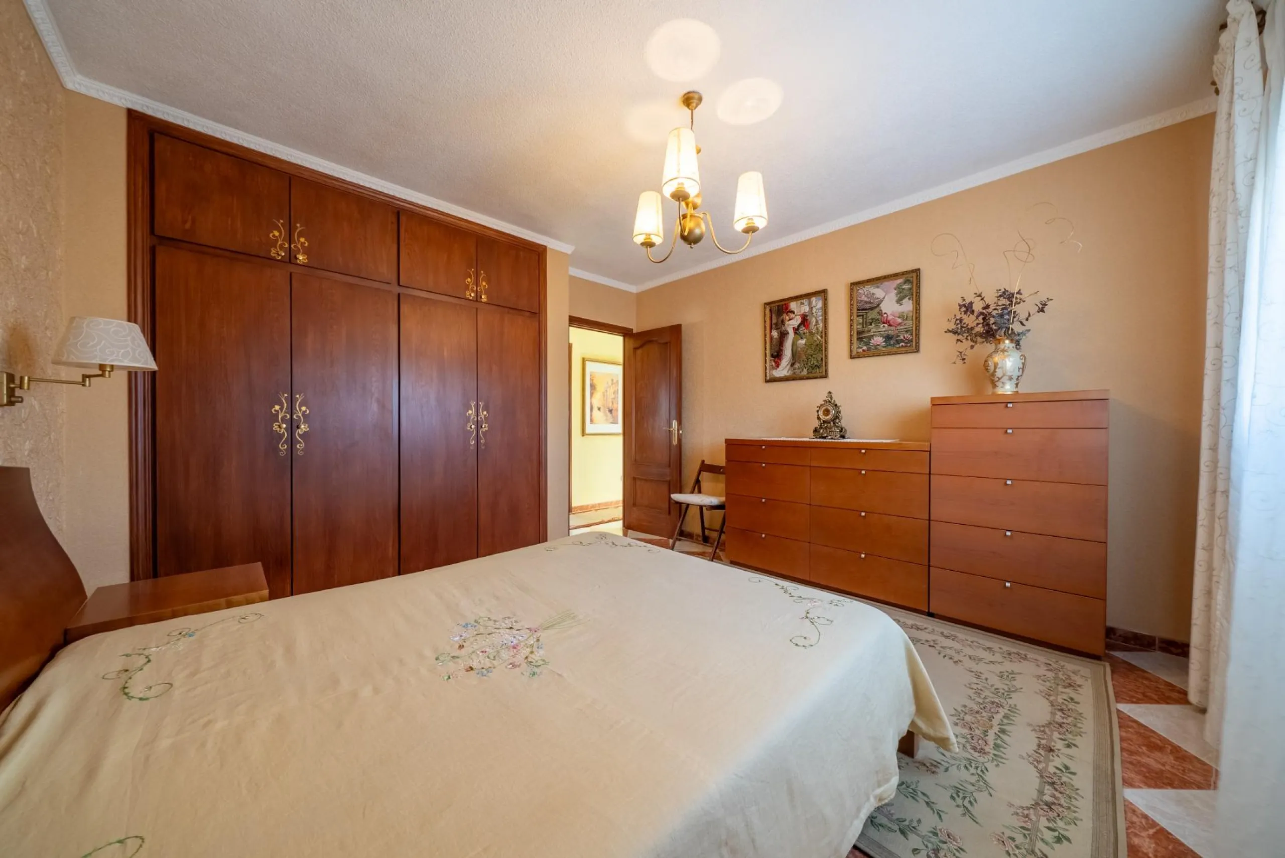 CHALET INDEPENDIENTE EN SAN MARTÍN DE VALDEIGLESIAS, MADRID