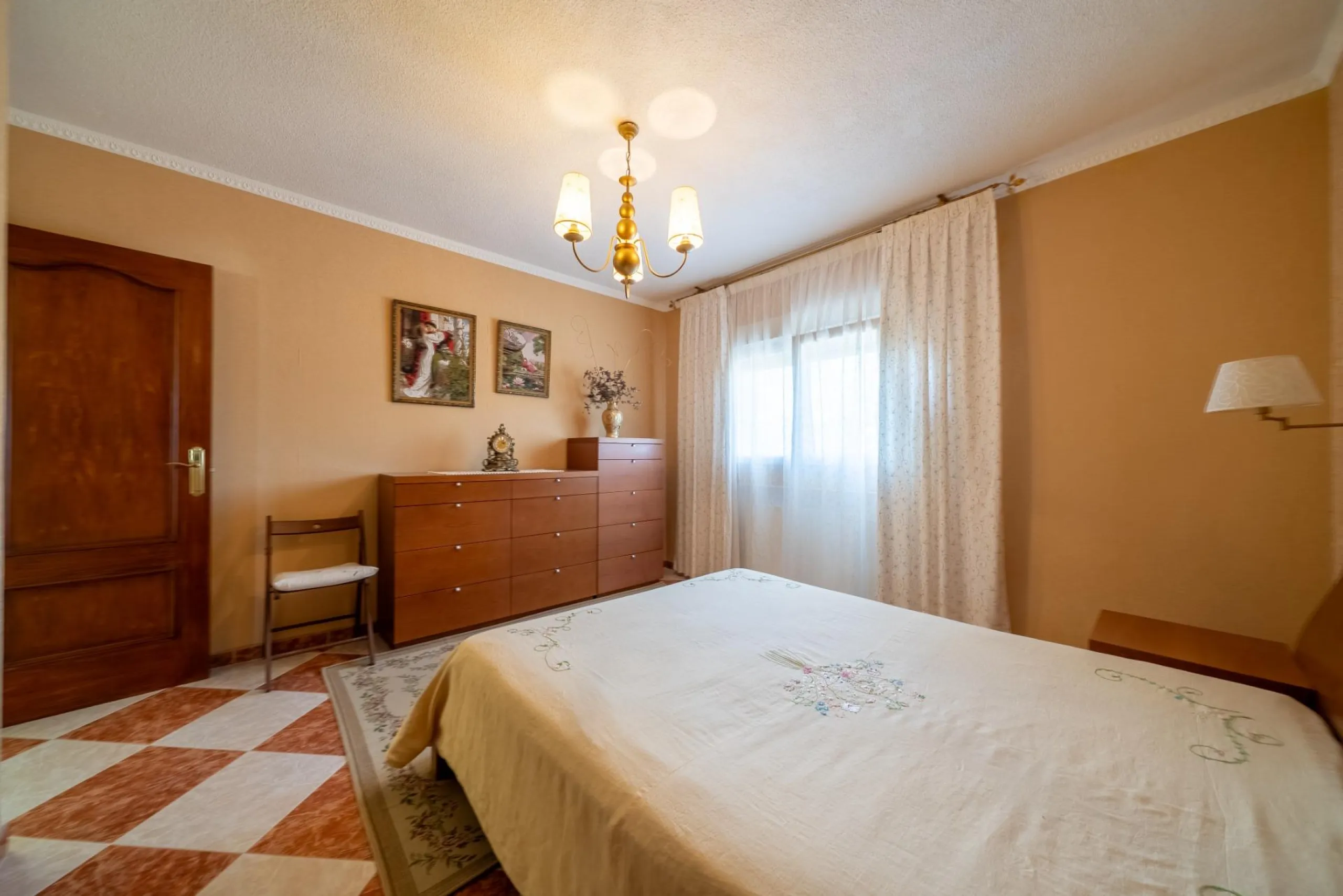 CHALET INDEPENDIENTE EN SAN MARTÍN DE VALDEIGLESIAS, MADRID
