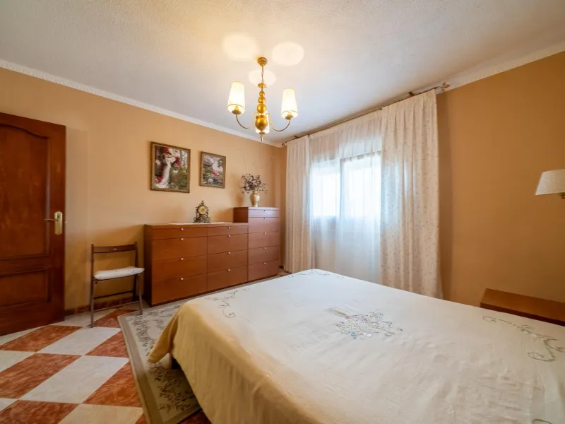 CHALET INDEPENDIENTE EN SAN MARTÍN DE VALDEIGLESIAS, MADRID
