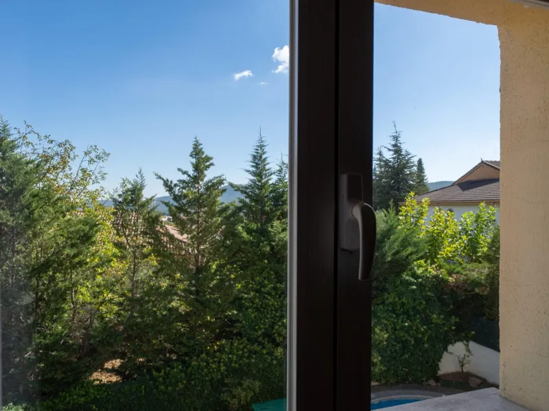 CHALET INDEPENDIENTE EN SAN MARTÍN DE VALDEIGLESIAS, MADRID