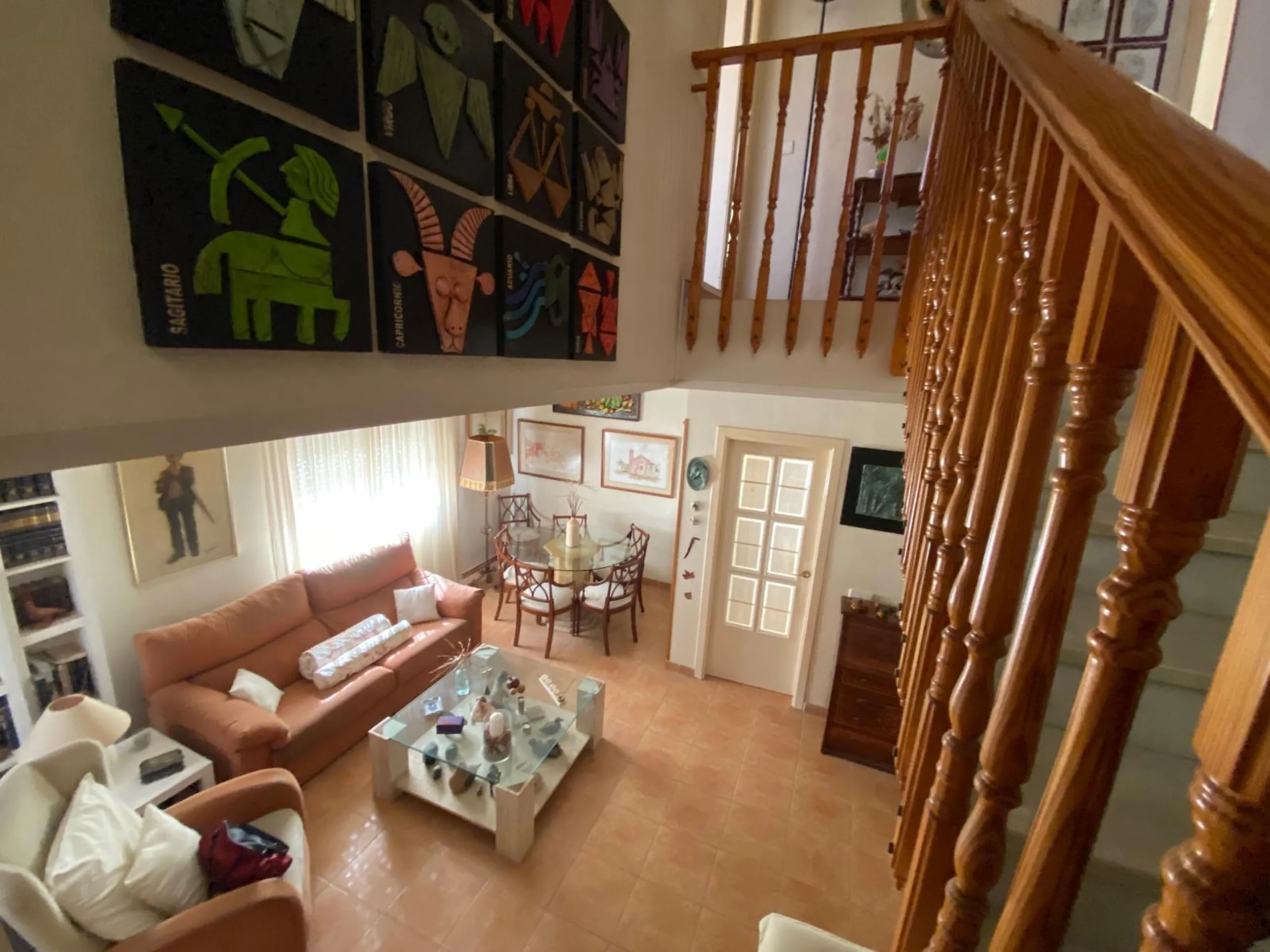House with large plot, parking, and communal pool