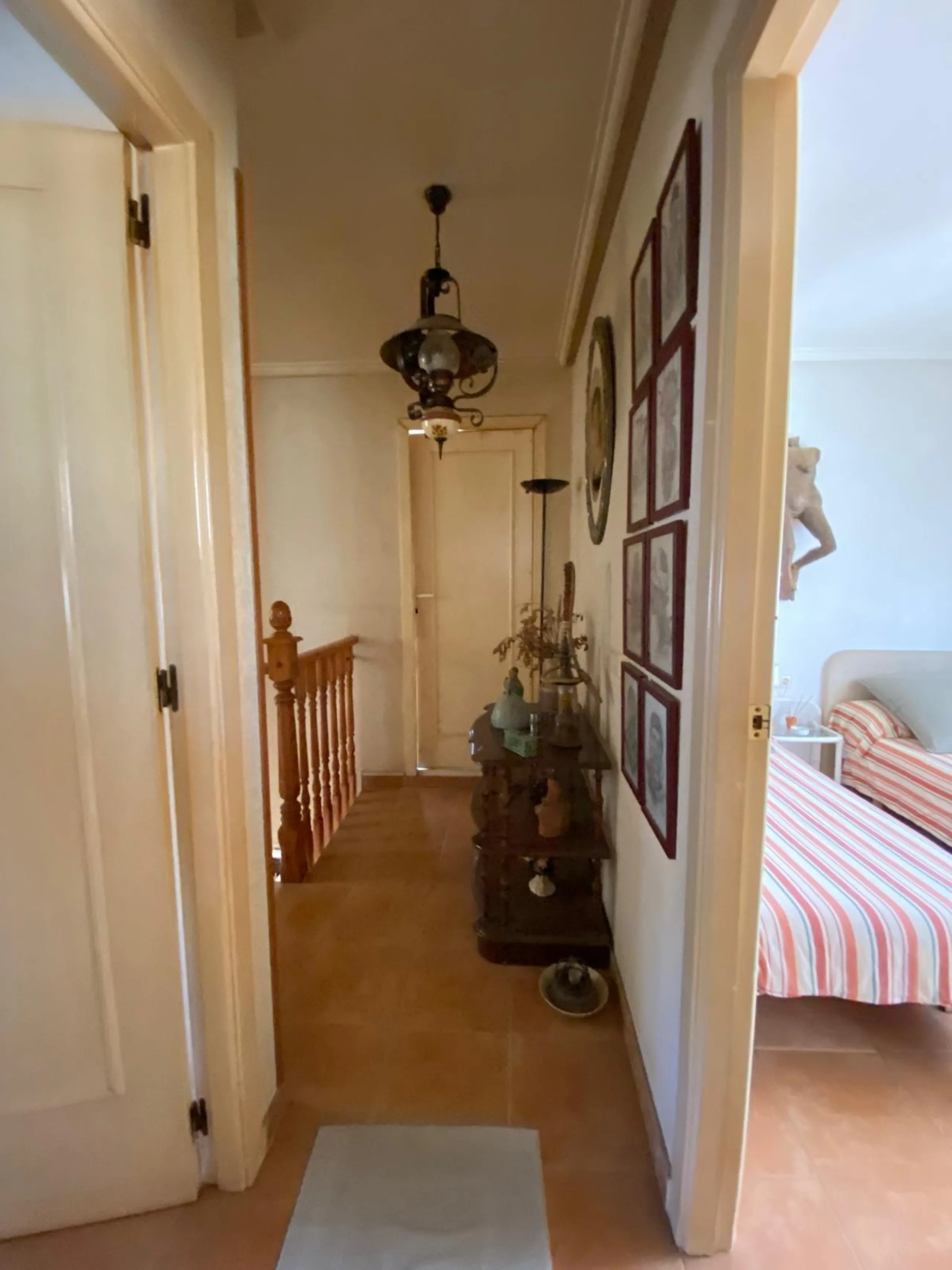 House with large plot, parking, and communal pool