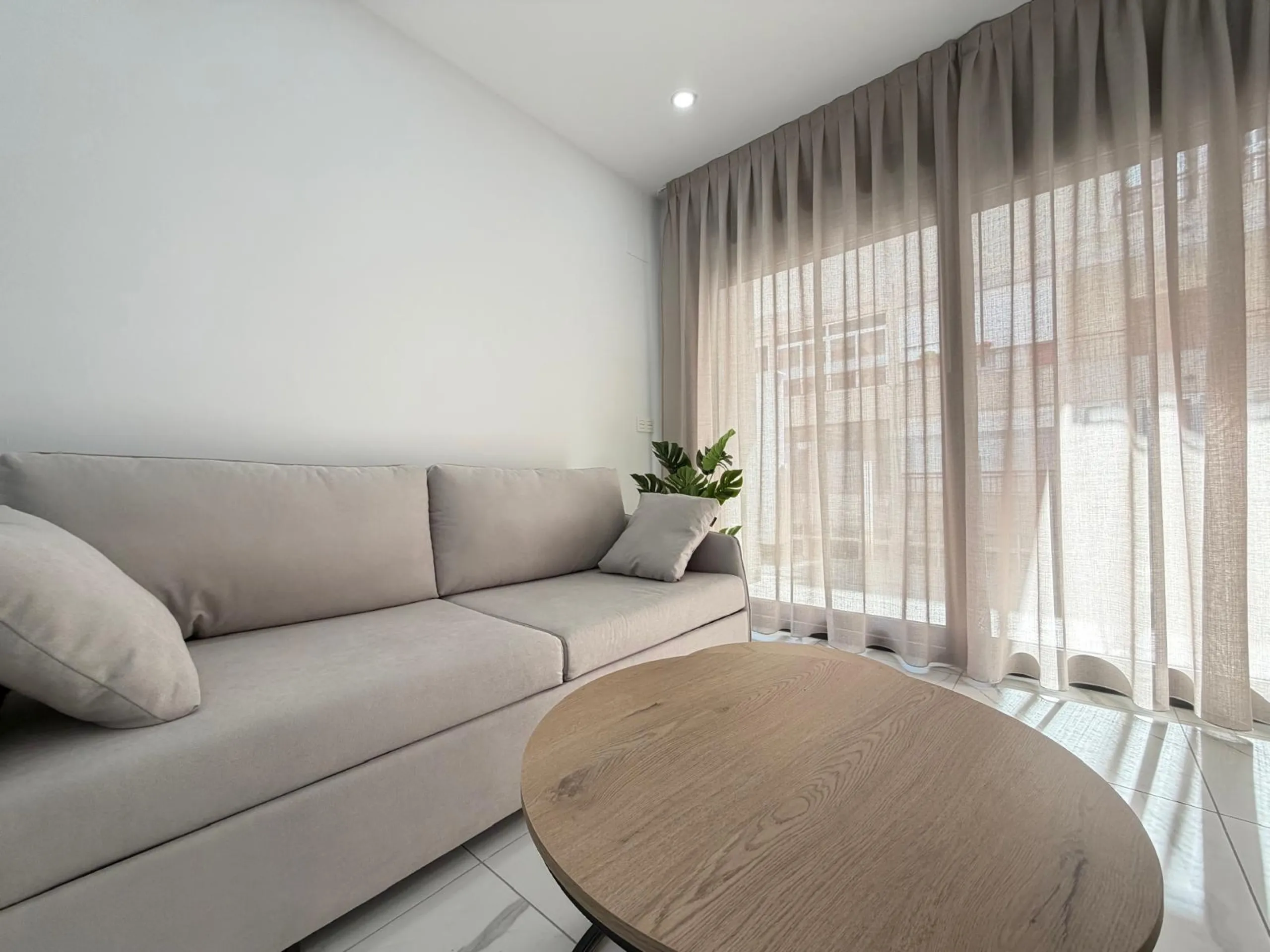 NUEVO APARTAMENTO EN RESIDENCIAL "ALEGRIA 21" CON GARAJE+TRASTERO INCLUIDO. 2 DORM. 2 BAÑOS. 105 M2. PISCINA+SAUNA+BARBACOA.