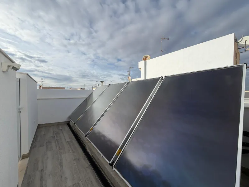 NUEVO APARTAMENTO EN RESIDENCIAL "ALEGRIA 21" CON GARAJE+TRASTERO INCLUIDO. 2 DORM. 2 BAÑOS. 105 M2. PISCINA+SAUNA+BARBACOA.
