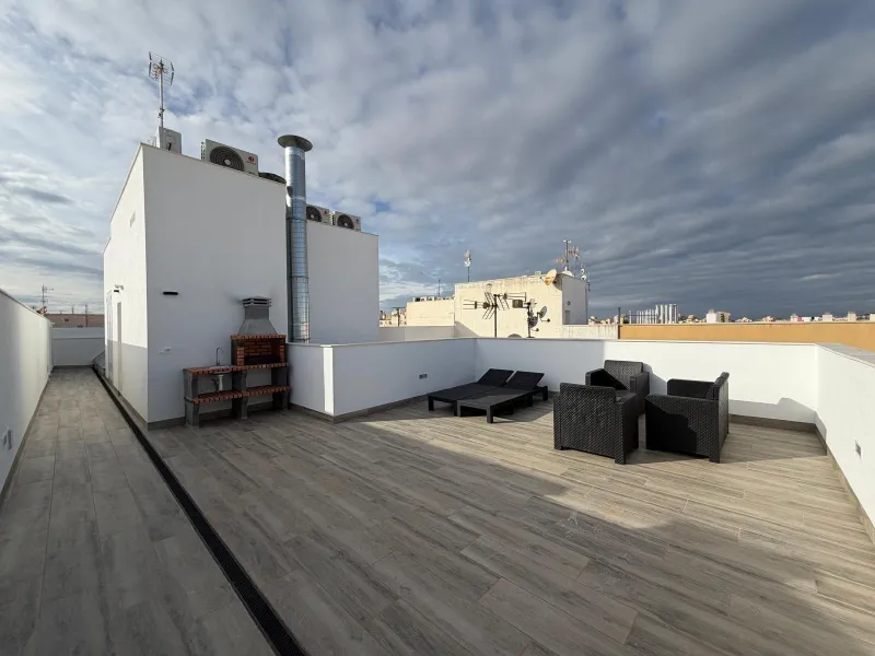 NUEVO APARTAMENTO EN RESIDENCIAL "ALEGRIA 21" CON GARAJE+TRASTERO INCLUIDO. 2 DORM. 2 BAÑOS. 105 M2. PISCINA+SAUNA+BARBACOA.