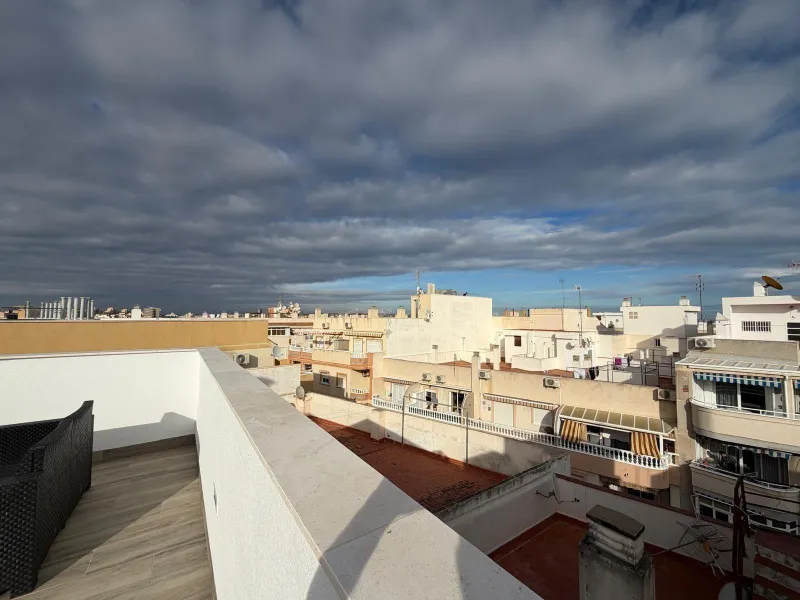 NUEVO APARTAMENTO EN RESIDENCIAL "ALEGRIA 21" CON GARAJE+TRASTERO INCLUIDO. 2 DORM. 2 BAÑOS. 105 M2. PISCINA+SAUNA+BARBACOA.