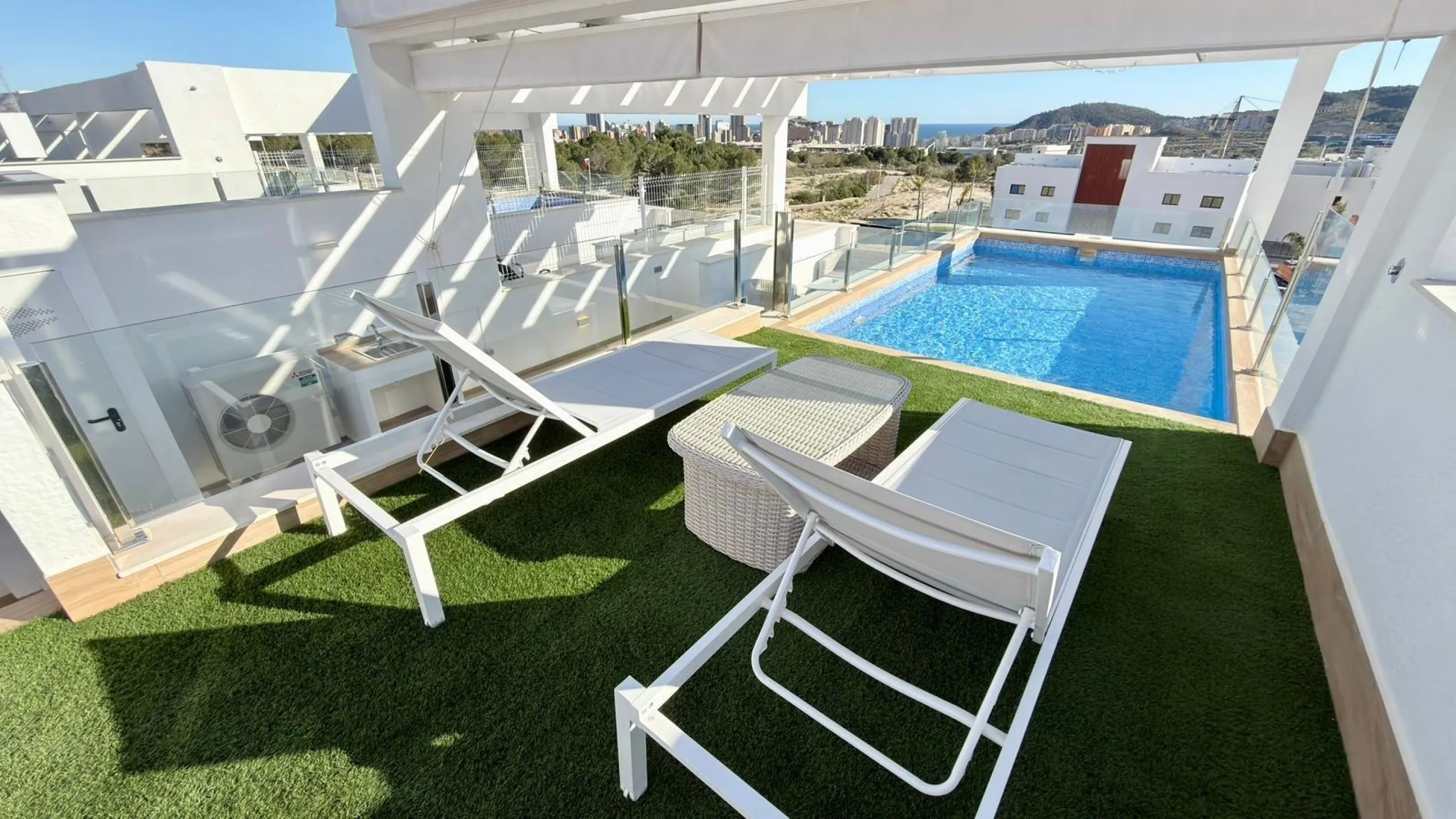 Bungalow con vistas al mar en Finestrat 🌴
