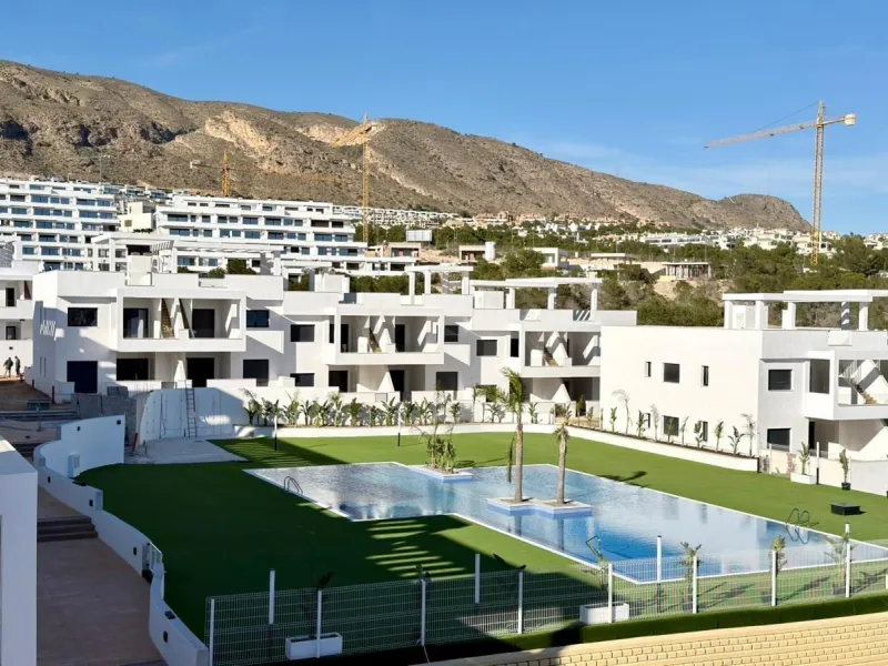 Bungalow con vistas al mar en Finestrat 🌴