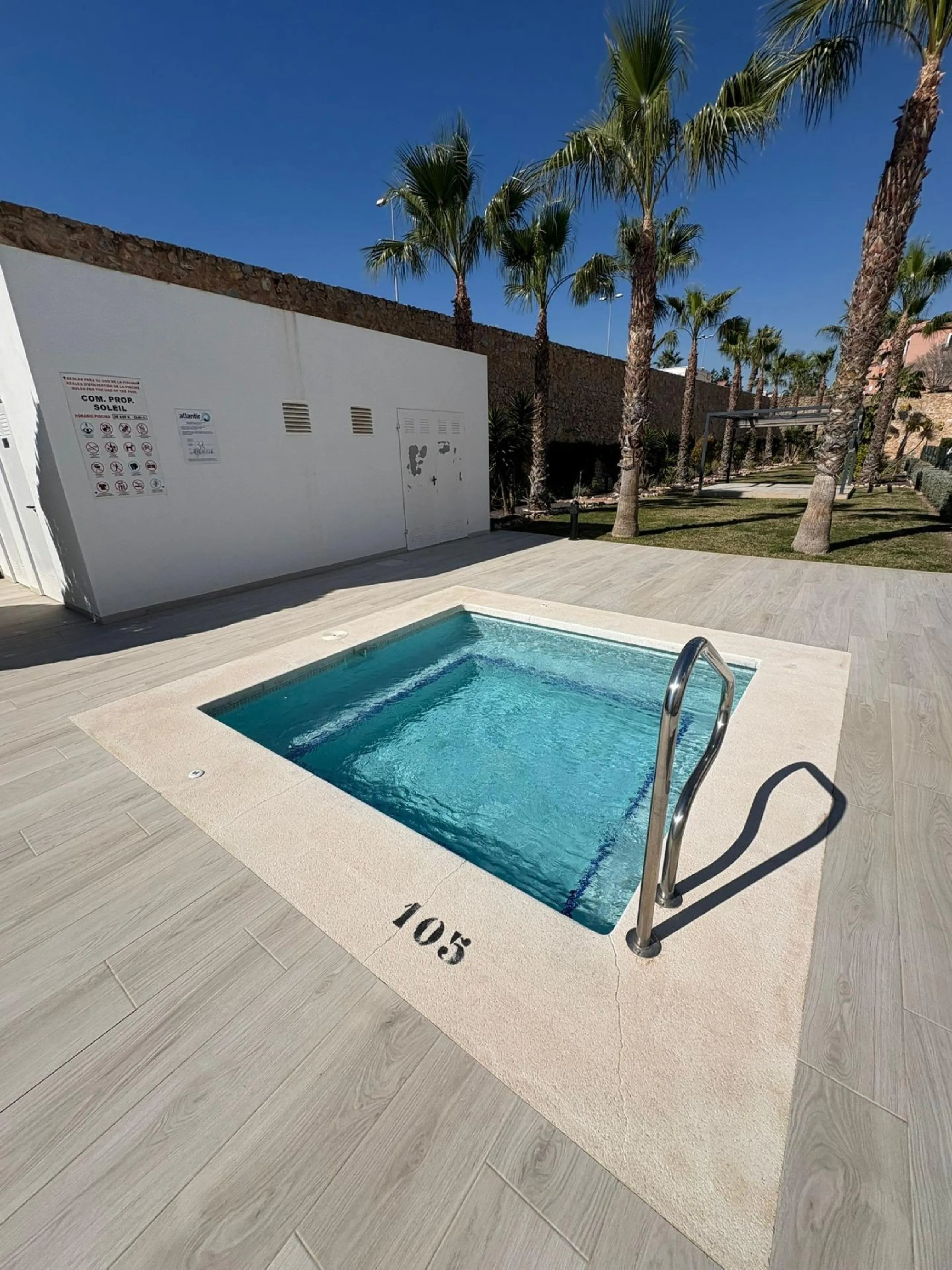 Moderno Apartamento en Villamartin, Orihuela Costa - Perfecto Estado y Cerca del Mar