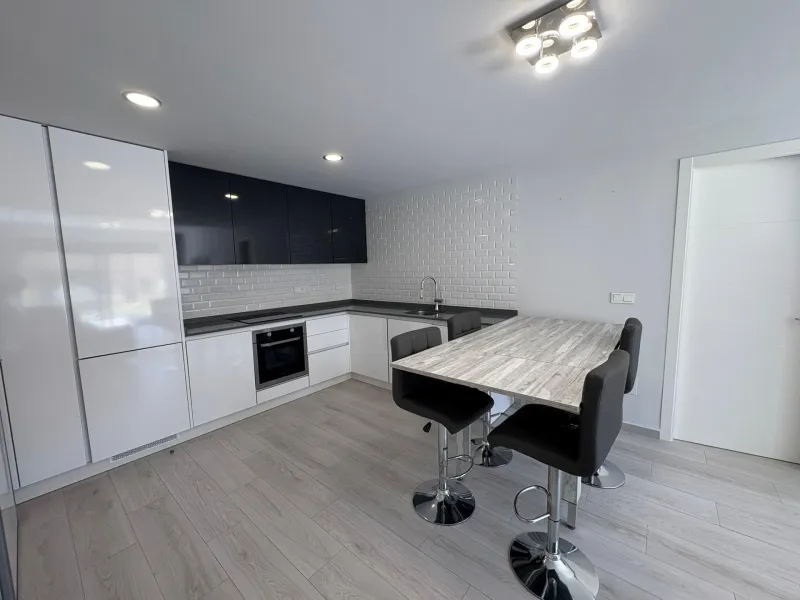 Moderno Apartamento en Villamartin, Orihuela Costa - Perfecto Estado y Cerca del Mar