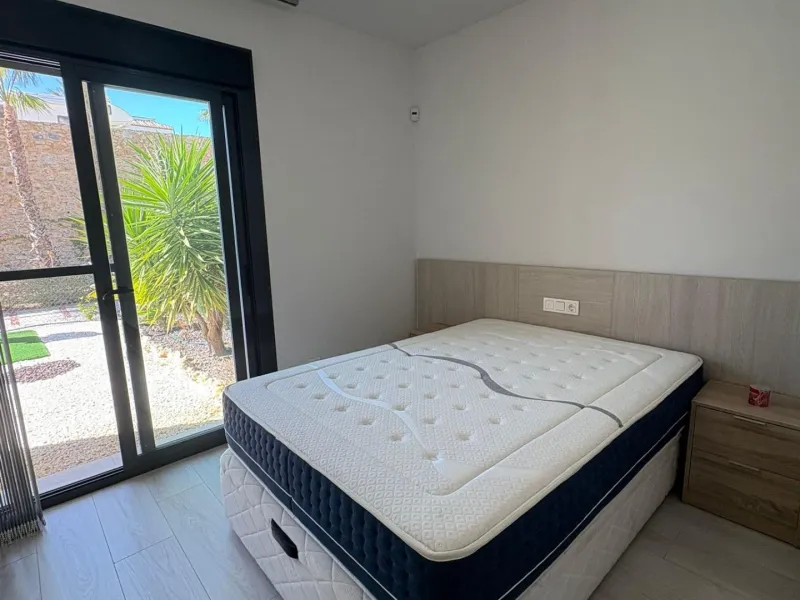 Moderno Apartamento en Villamartin, Orihuela Costa - Perfecto Estado y Cerca del Mar