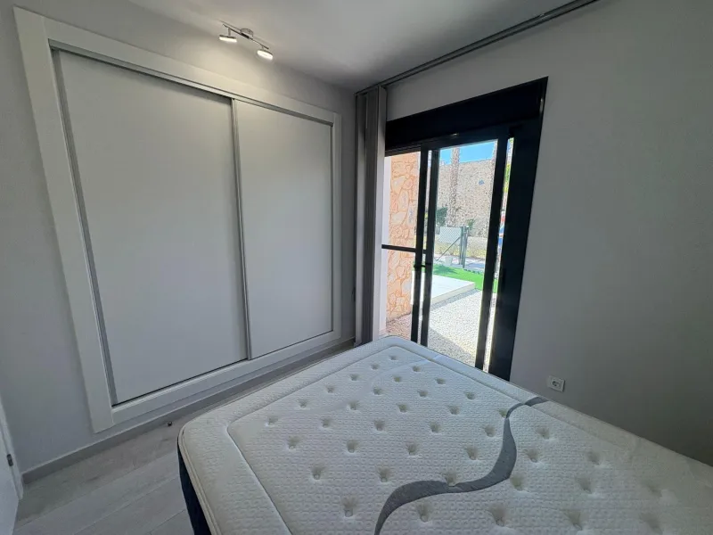 Moderno Apartamento en Villamartin, Orihuela Costa - Perfecto Estado y Cerca del Mar