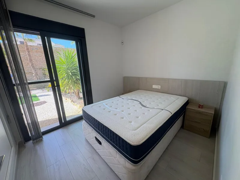 Moderno Apartamento en Villamartin, Orihuela Costa - Perfecto Estado y Cerca del Mar