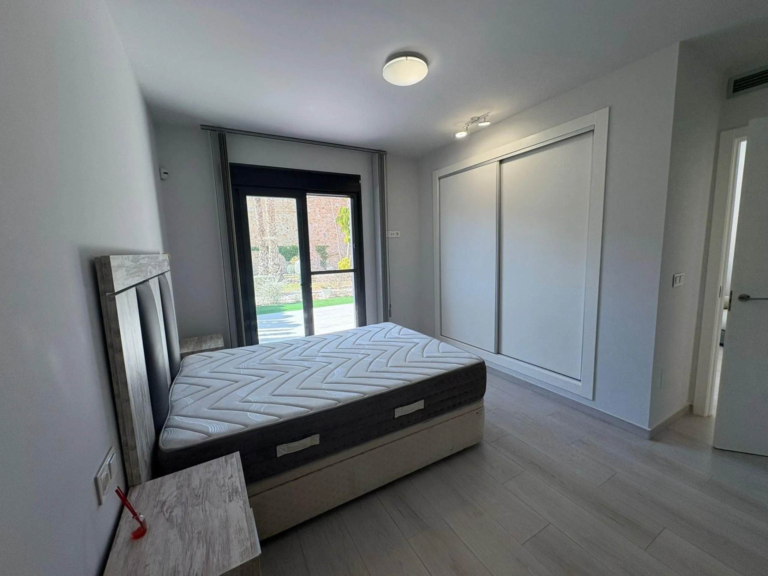 Moderno Apartamento en Villamartin, Orihuela Costa - Perfecto Estado y Cerca del Mar