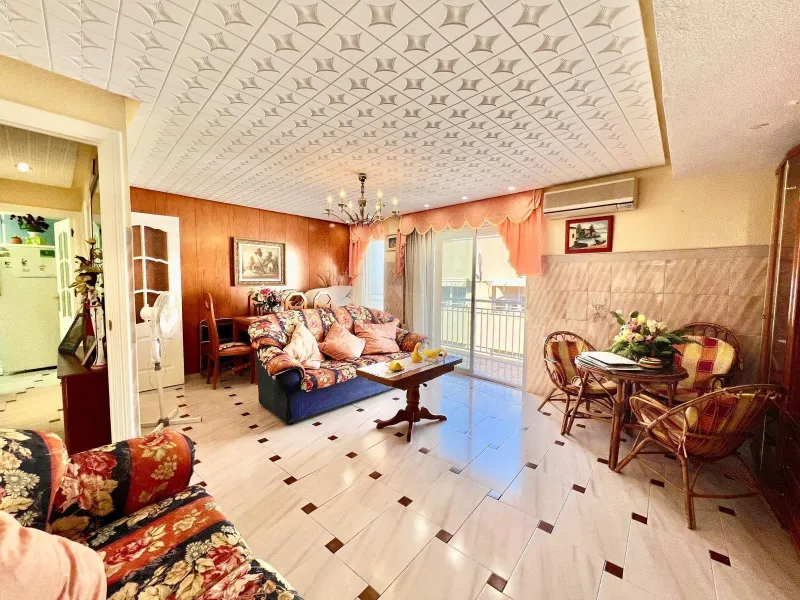 ESPACIOSA VIVIENDA A ESCASOS 350m DEL PUERTO DE SANTA POLA